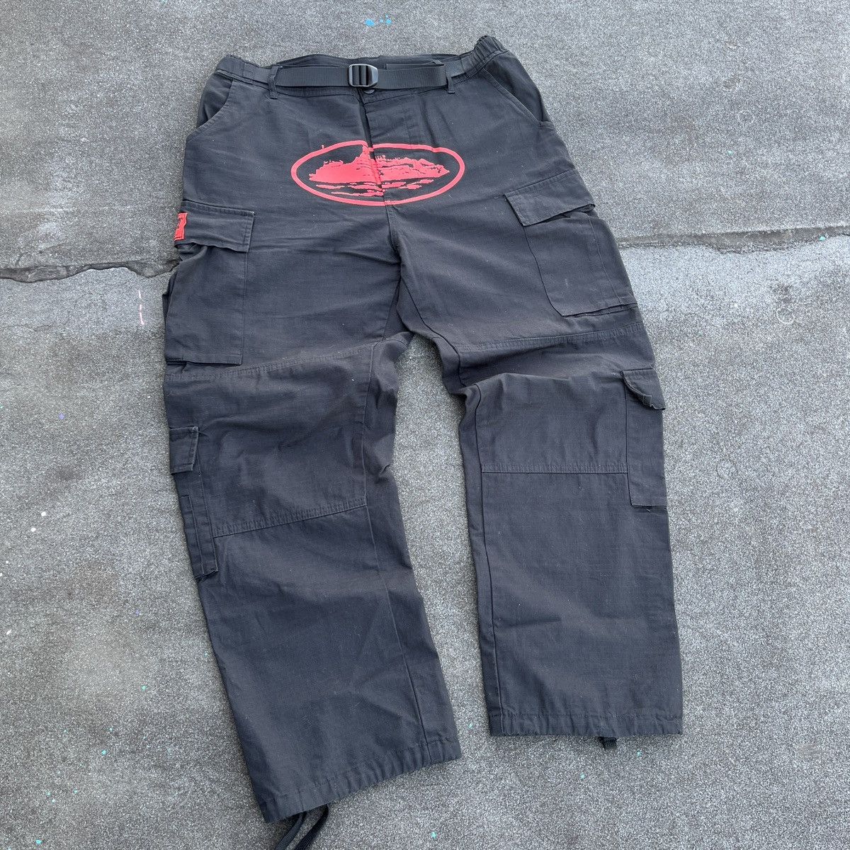 Corteiz Black / Red Corteiz Cargo Pants (unisex) | Grailed