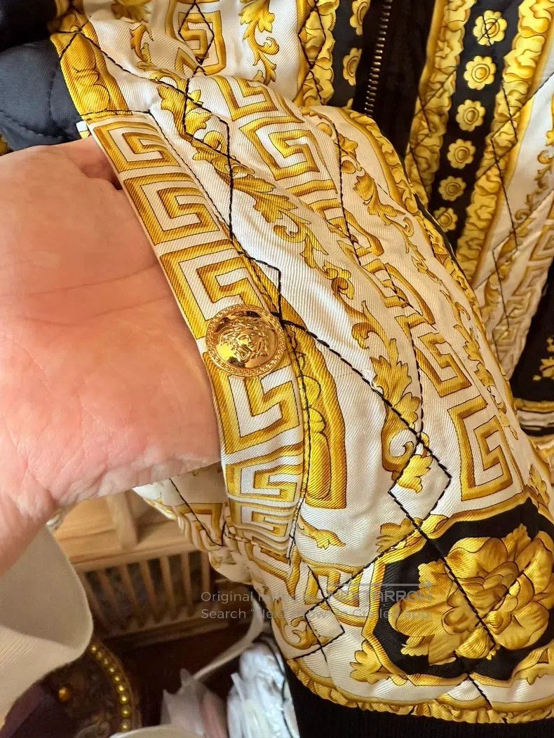 Versace Versace Mulberry silk cotton jacket Size US M / EU 48-50 / 2 - 3 Thumbnail