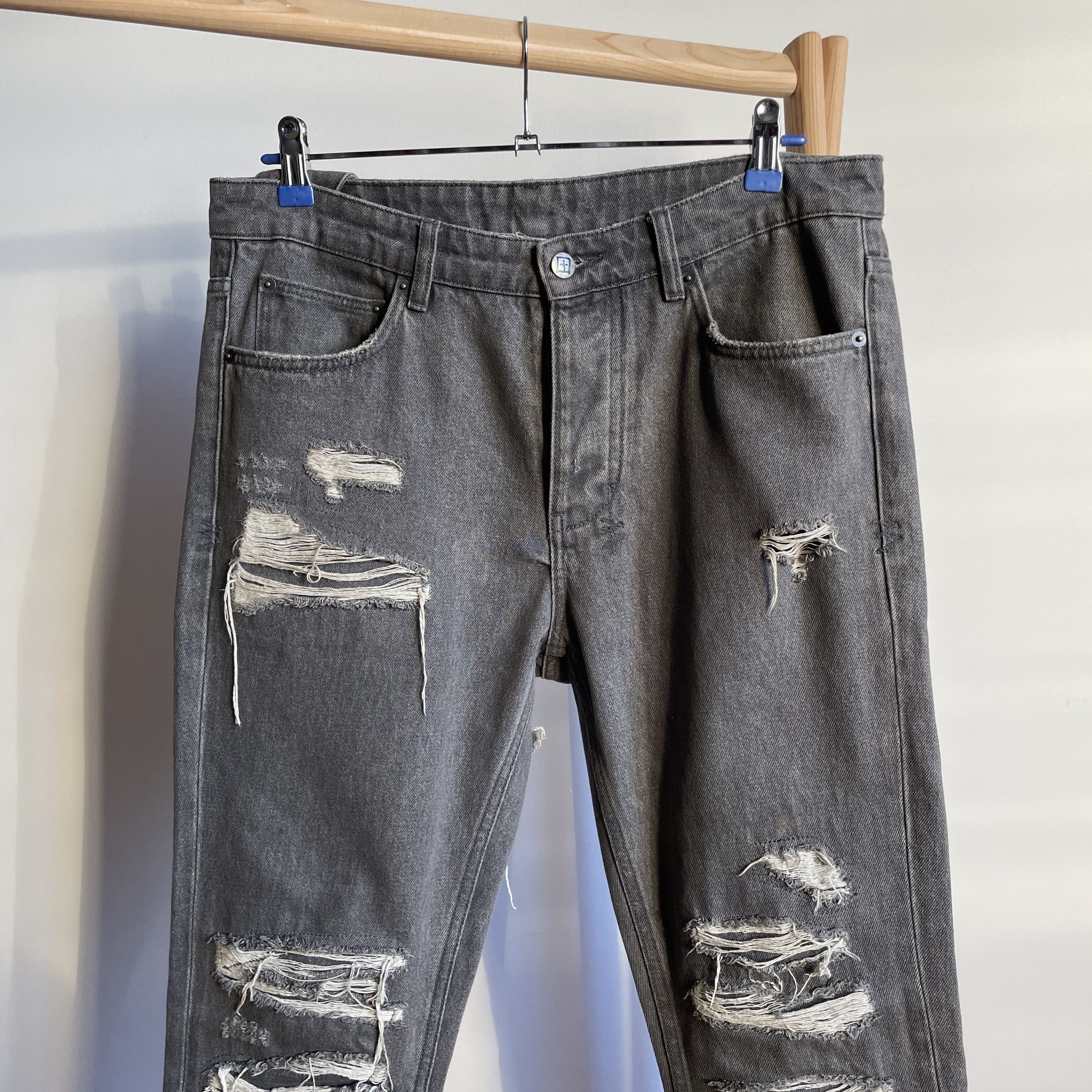 Ksubi Ksubi Chitch Fire Starter Distressed Gray Denim Size 32 Size US 32 / EU 48 - 4 Thumbnail