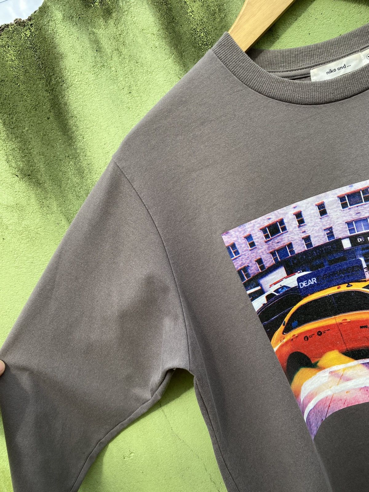 Japanese Brand Niko and … NYC Yellow Taxi Cab Street Graphic Longsleeve Size US L / EU 52-54 / 3 - 3 Thumbnail