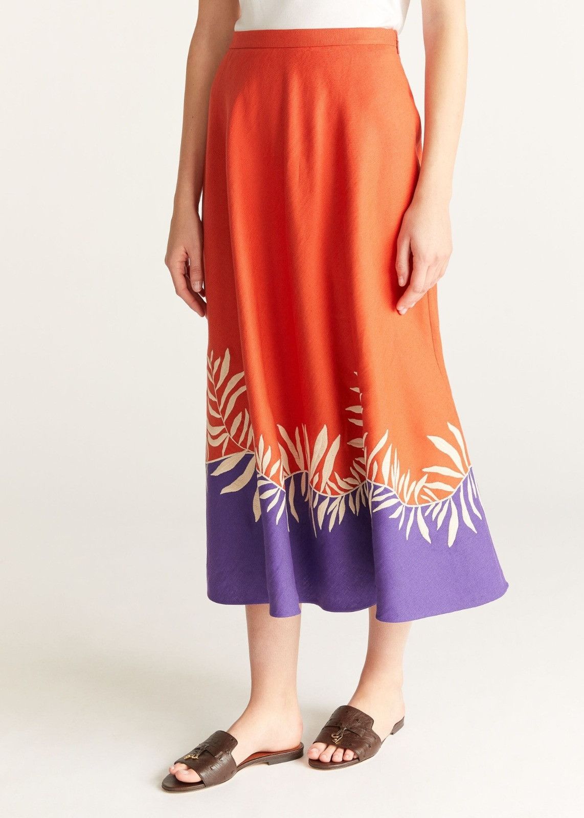 Loro Piana o1srvl11e0824 Manny Antigua Midi Skirt in Red/Purple/White Size 27" / US 4 / IT 40 - 2 Thumbnail