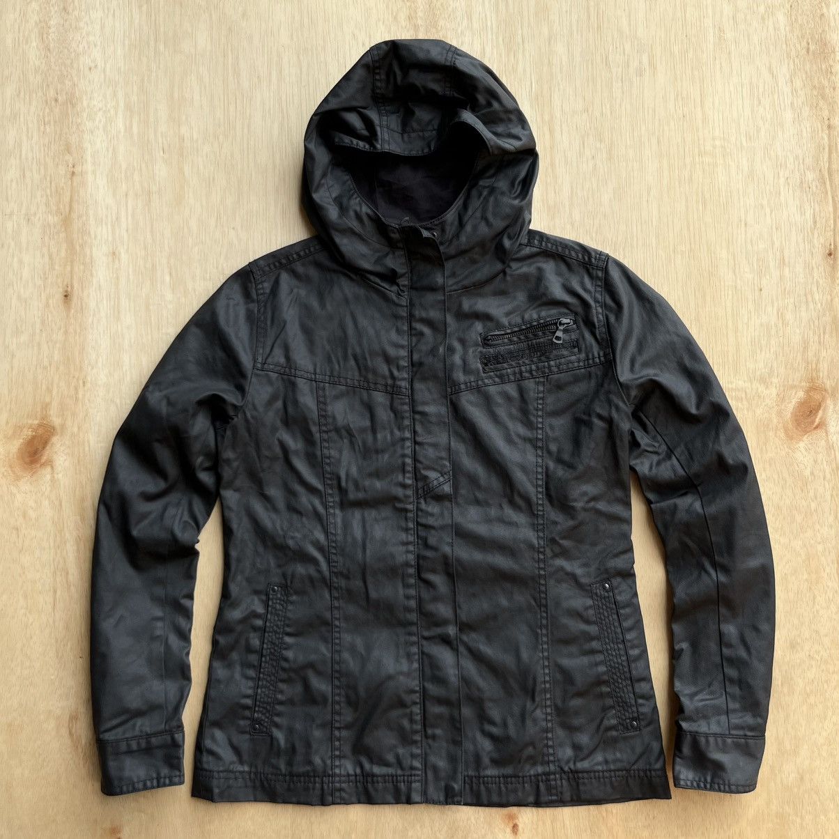 Uniqlo UNIQLO RIDER COATED CLOTH JAPANESE BRAND HOODIE JACKET Size L / US 10 / IT 46 - 1 Thumbnail