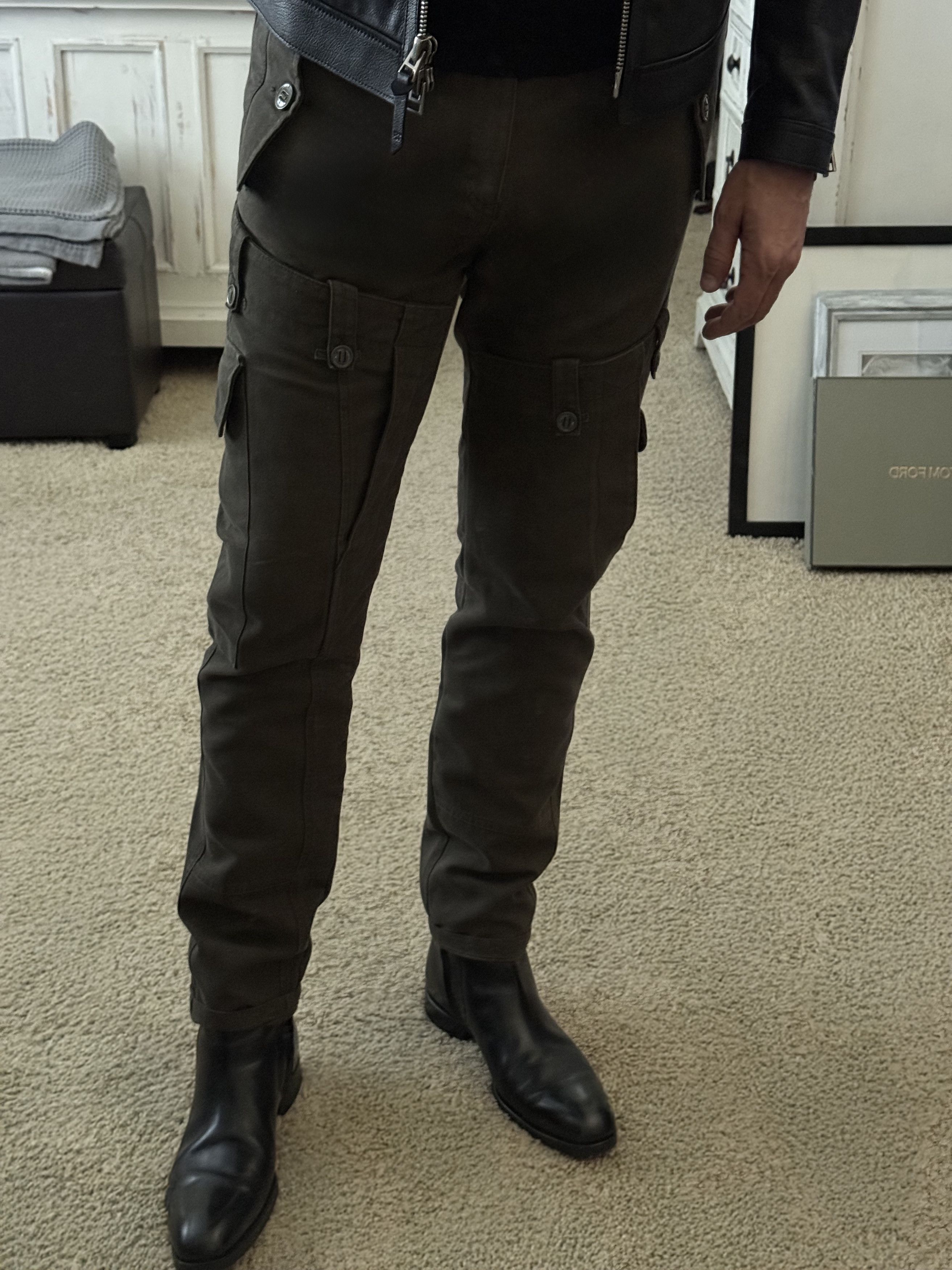 Alexander McQueen Ultimate Rare $2,500 w/tax MCQUEEN Handmade Cargo Pants Size US 32 / EU 48 - 2 Thumbnail
