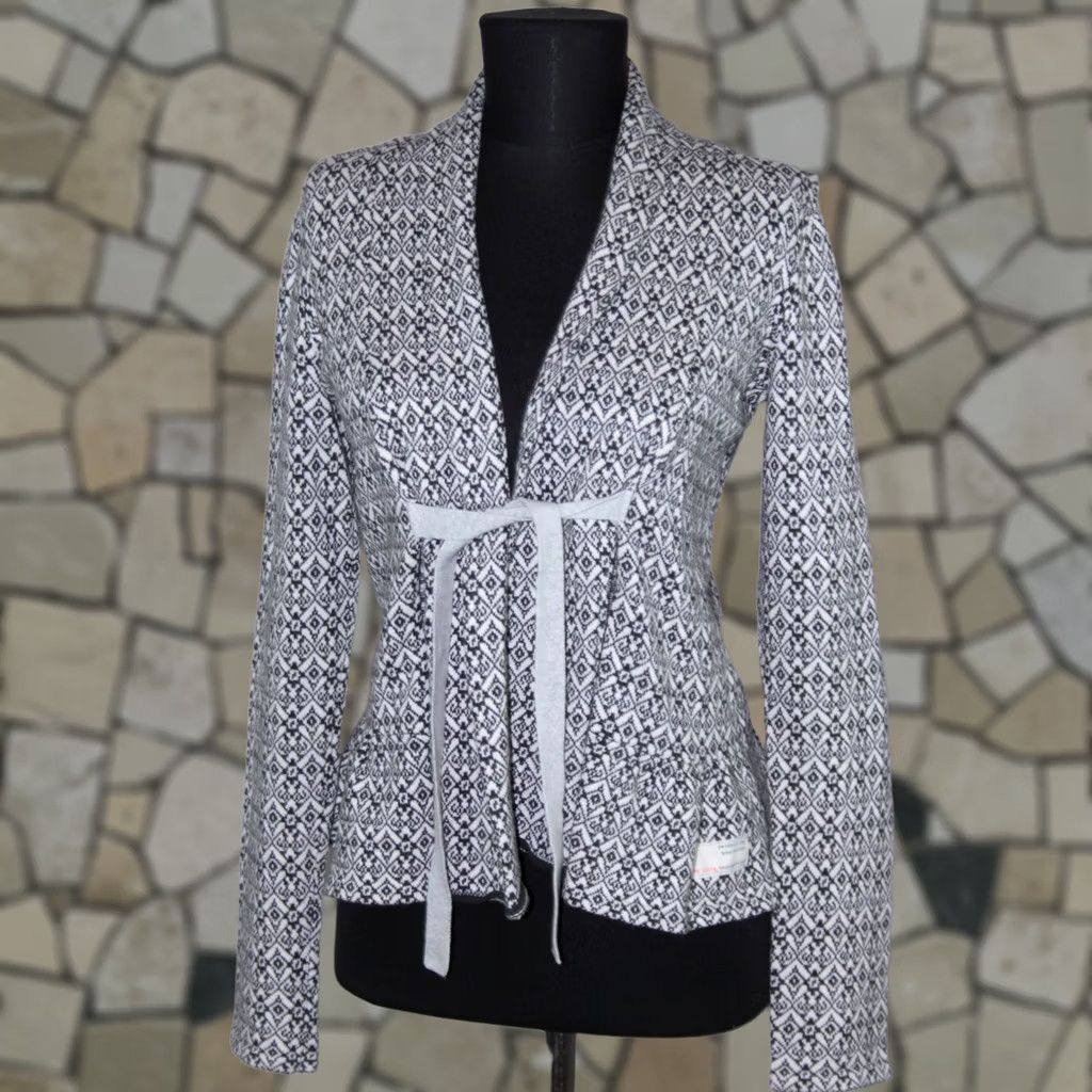 Vintage Odd Molly womens grey cotton cardigan jumper Size 1 V-Neck Size XS / US 0-2 / IT 36-38 - 1 Thumbnail