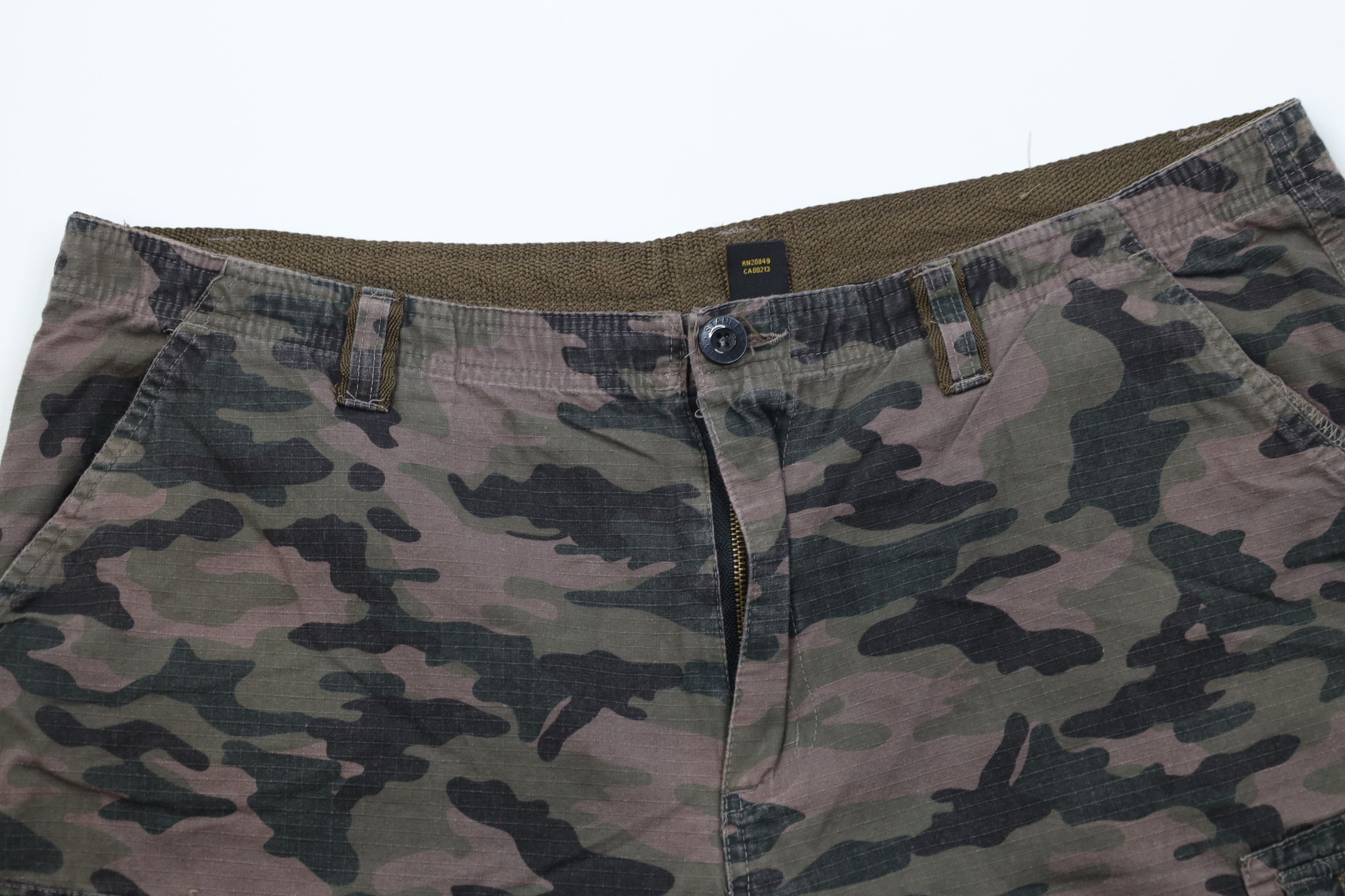 Vintage Vintage Y2K Streetwear Ripstop Camouflage Cargo Shorts Size US 40 / EU 56 - 2 Thumbnail