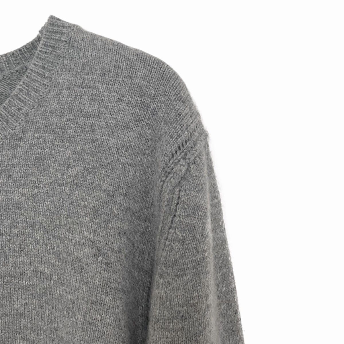 Burberry Burberry Classic Light Cashmere Knit Sweater Unisex K26WX Size US M / EU 48-50 / 2 - 3 Thumbnail