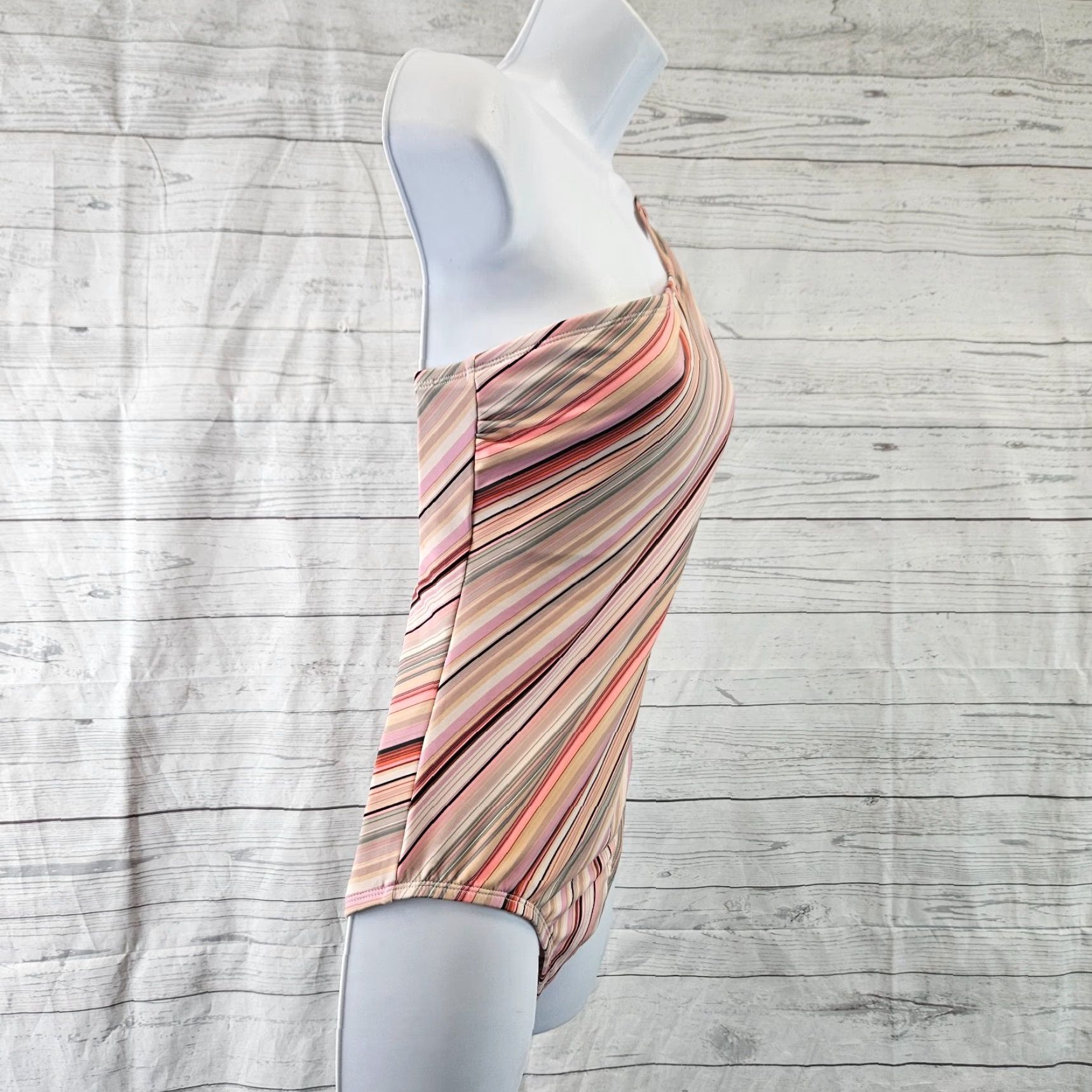 AQUA **Aqua Couture Women's Medium Pink One Piece Swimsuit Striped** User: Aqua Couture Women's Medium Pink One Piece Swimsuit Striped Size ONE SIZE - 3 Thumbnail