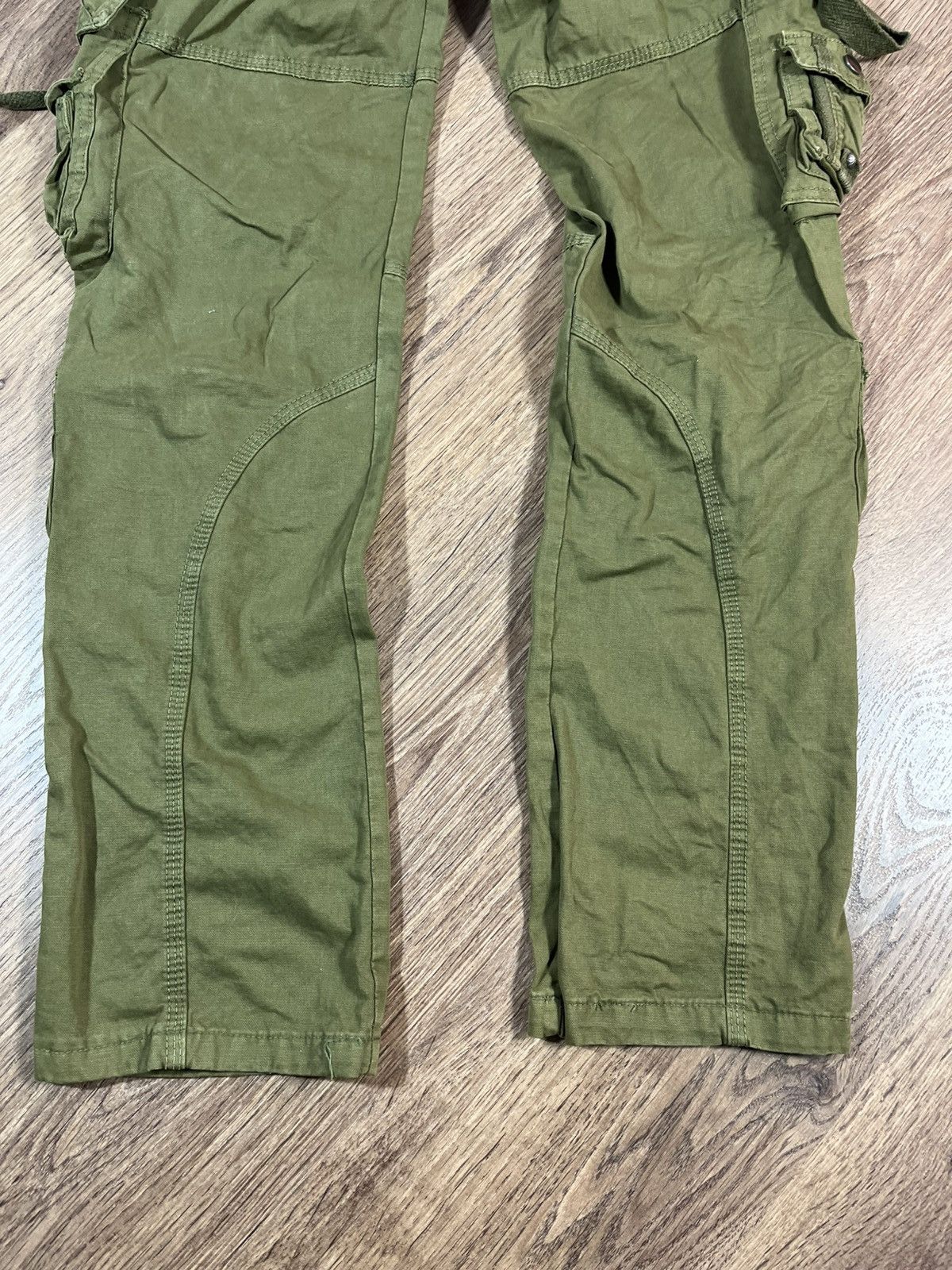 Japanese Brand Vintage Multi pocket Cargo Pants Size US 31 - 16 Thumbnail