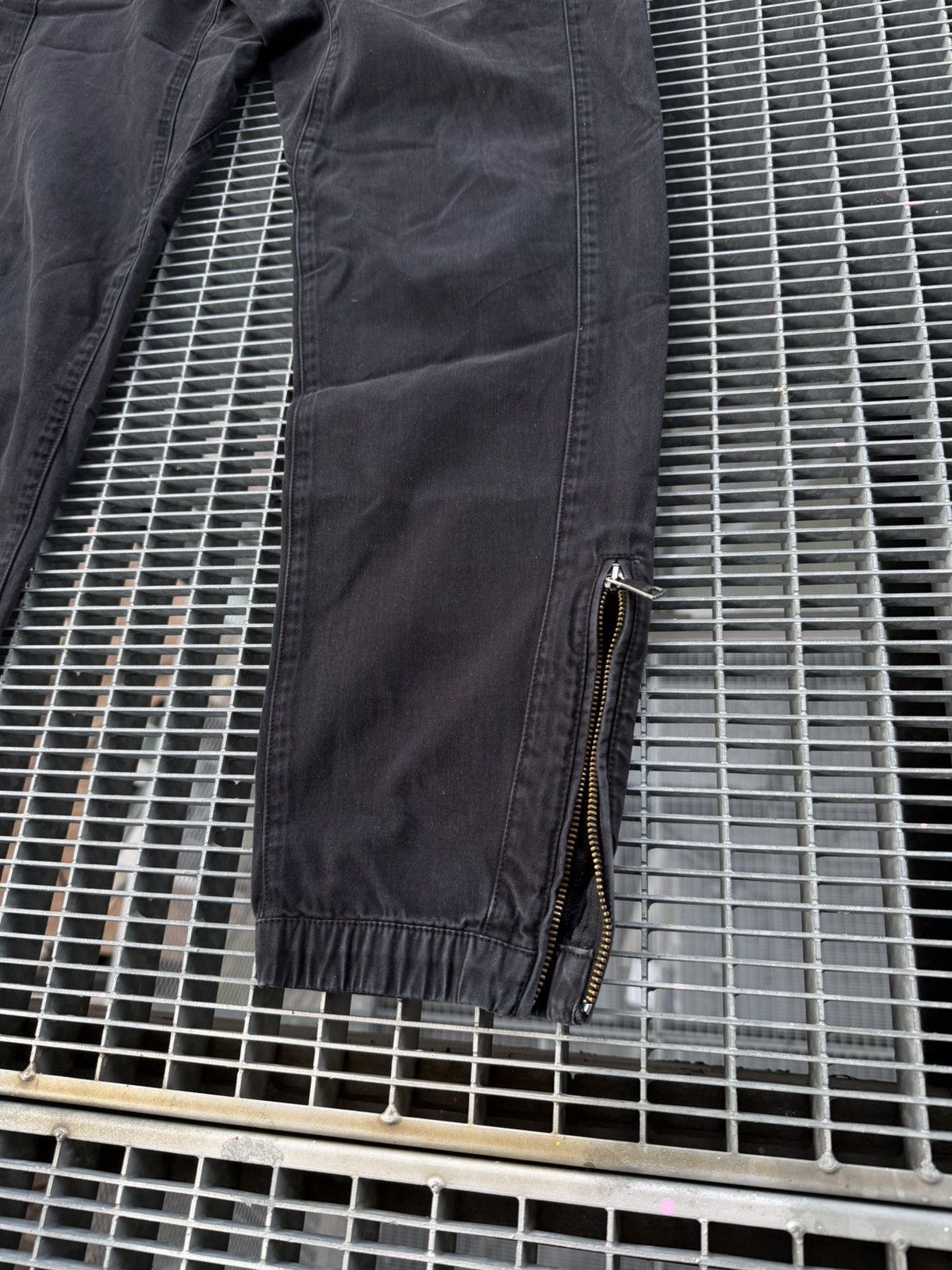 Helmut Lang Helmut Lang Curved Leg Track Pants Size US 30 / EU 46 - 2 Thumbnail