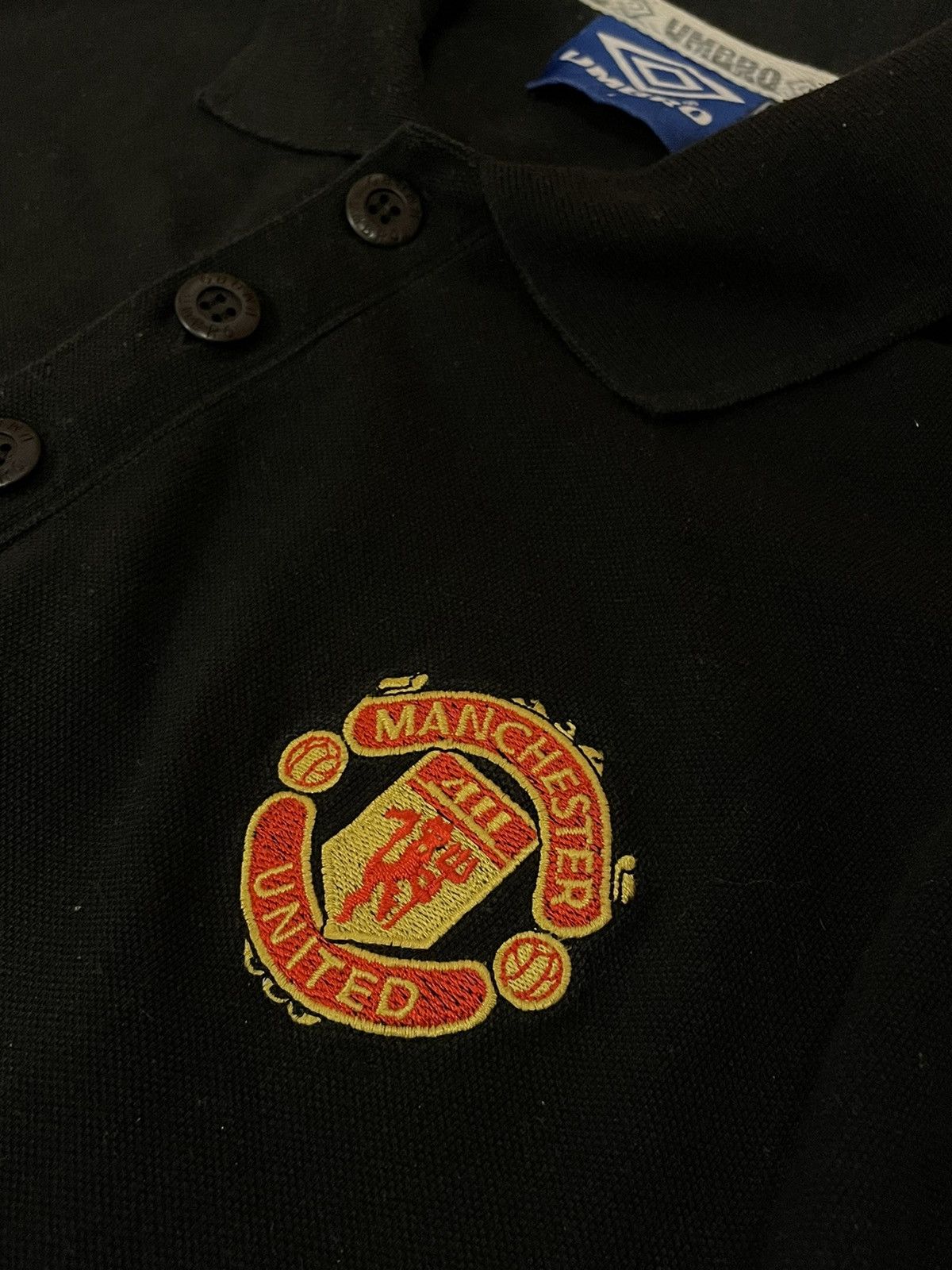 Umbro × Vintage UMBRO 90-00s vintage Manchester United polo black t-shirt Size US L / EU 52-54 / 3 - 3 Thumbnail
