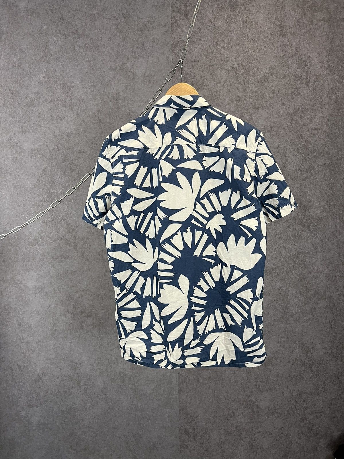 The Stronghold The Stronghold Hawaiian shirt Size US S / EU 44-46 / 1 - 7 Thumbnail
