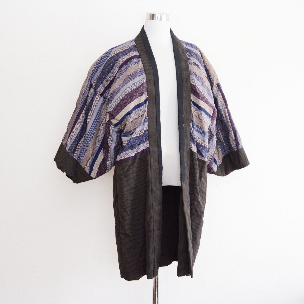 Other Japan Vintage Men’s Haori Kimono Jacket Striped Bold Lining Size US XL / EU 56 / 4 - 1 Thumbnail