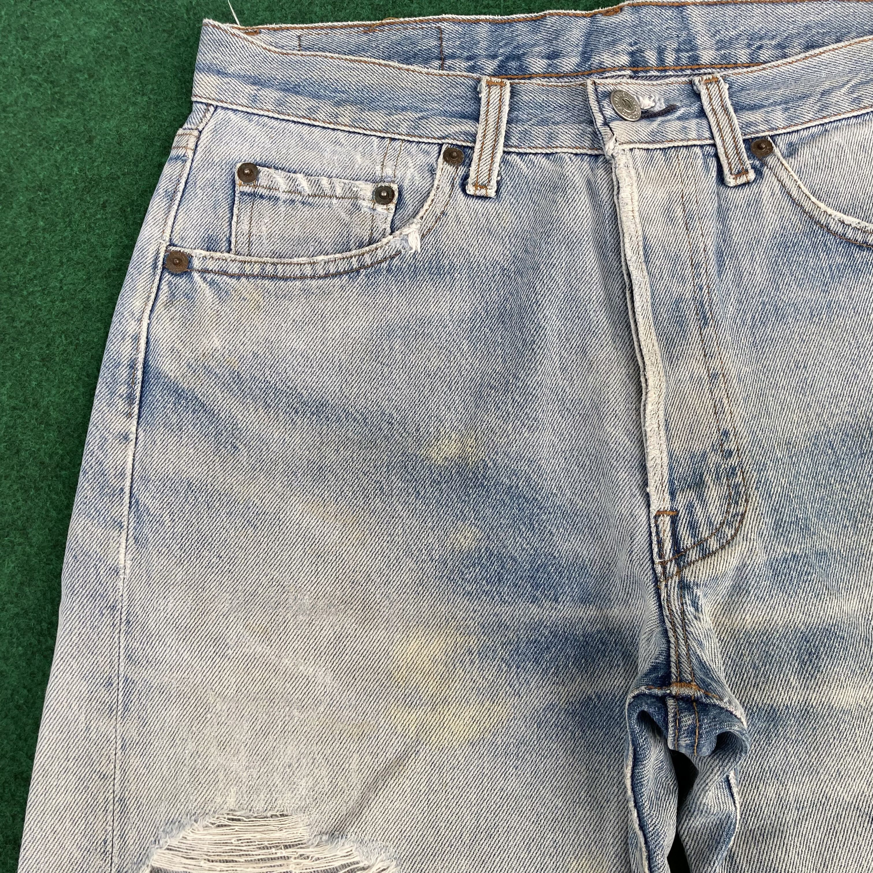 Levi's × Vintage Vintage Levis 501 Short Jorts Distressed Ripped Stains Jeans Size US 29 - 3 Thumbnail