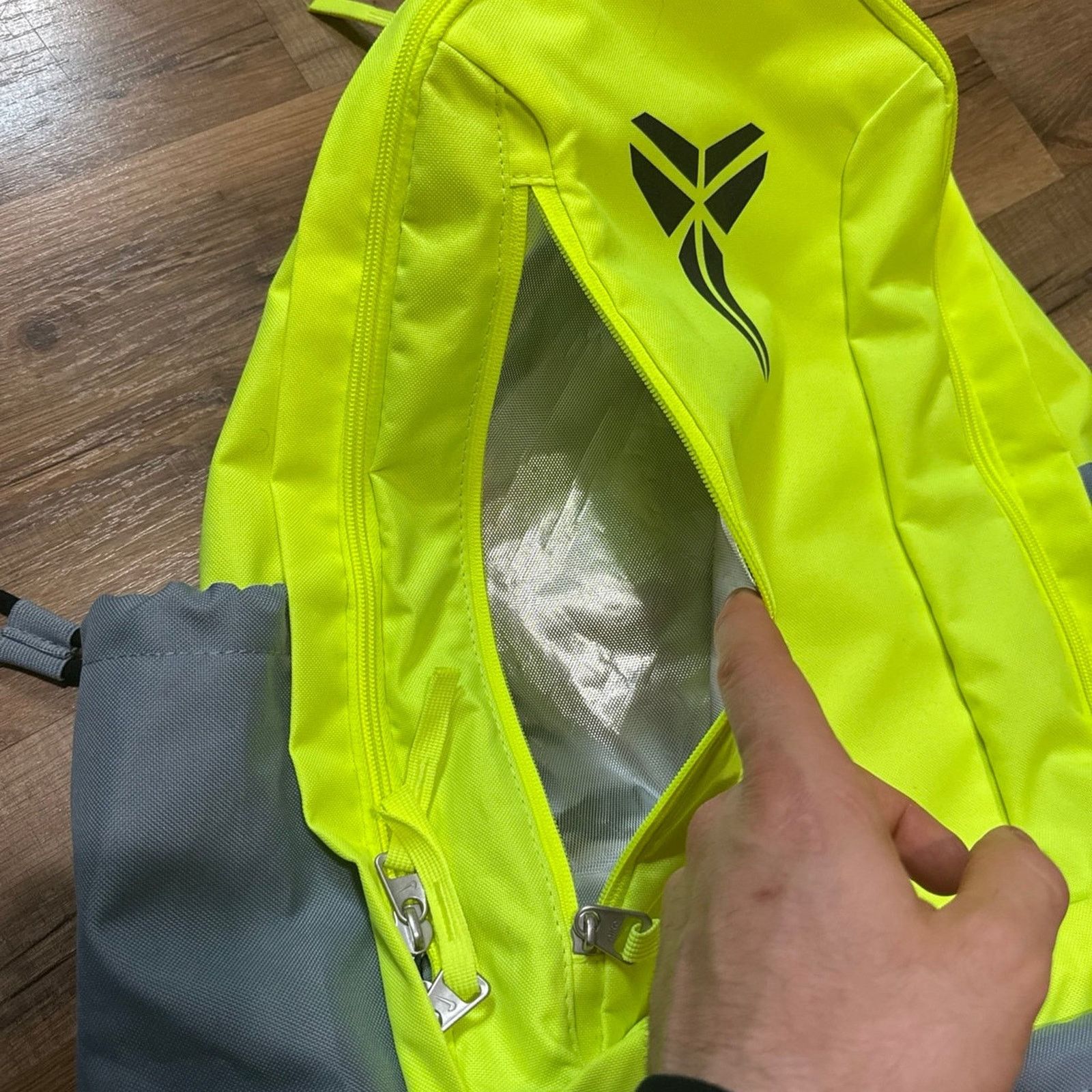 Nike Nike Kobe Neon Volt Mamba Backpack Size ONE SIZE - 6 Thumbnail