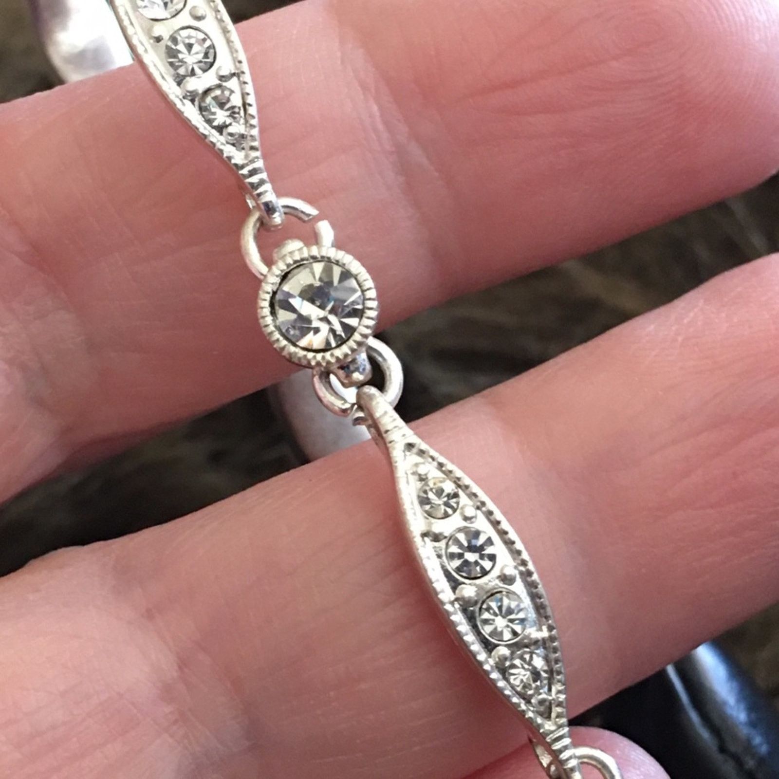 Jewelry Silver tone clear rhinestone bracelet 7.5” Size ONE SIZE - 3 Thumbnail