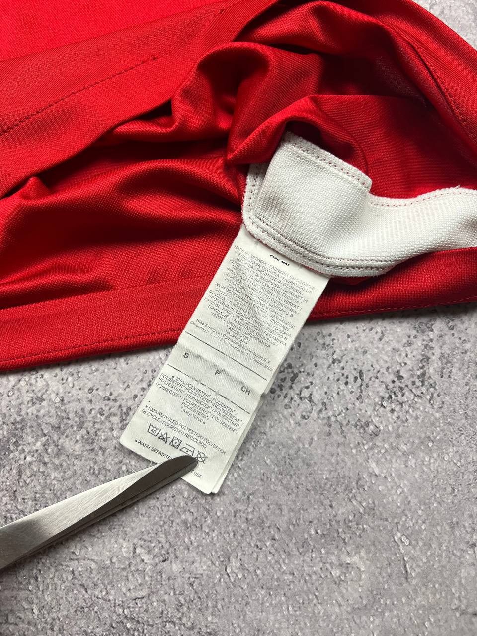 Nike Nike Liverpool Jersey Size US S / EU 44-46 / 1 - 12 Thumbnail