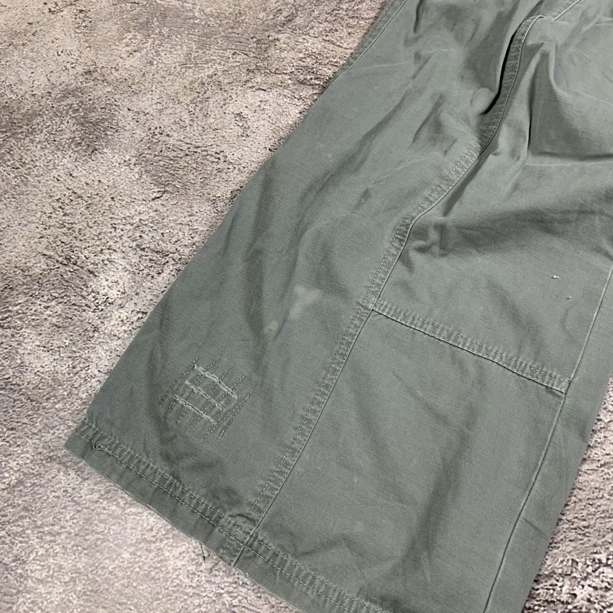 Vintage Vintage Y2K Baggy Cargo Pants Distressed Streetwear Logo 34 Size 34" / US 12 / IT 48 - 4 Thumbnail