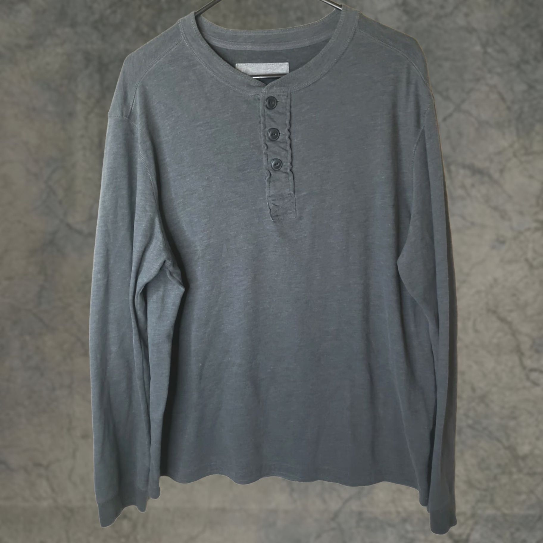 Vintage St. John's Bay Shirt Mens L Gray Long Sleeve Henley T Shirt Size US L / EU 52-54 / 3 - 1 Thumbnail