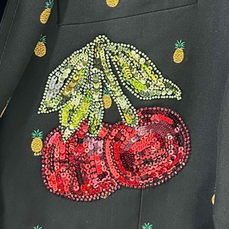 Gucci Gucci Pineapple embroidered sequin cherry suit 2502-Nextarr Size 40R - 6 Thumbnail