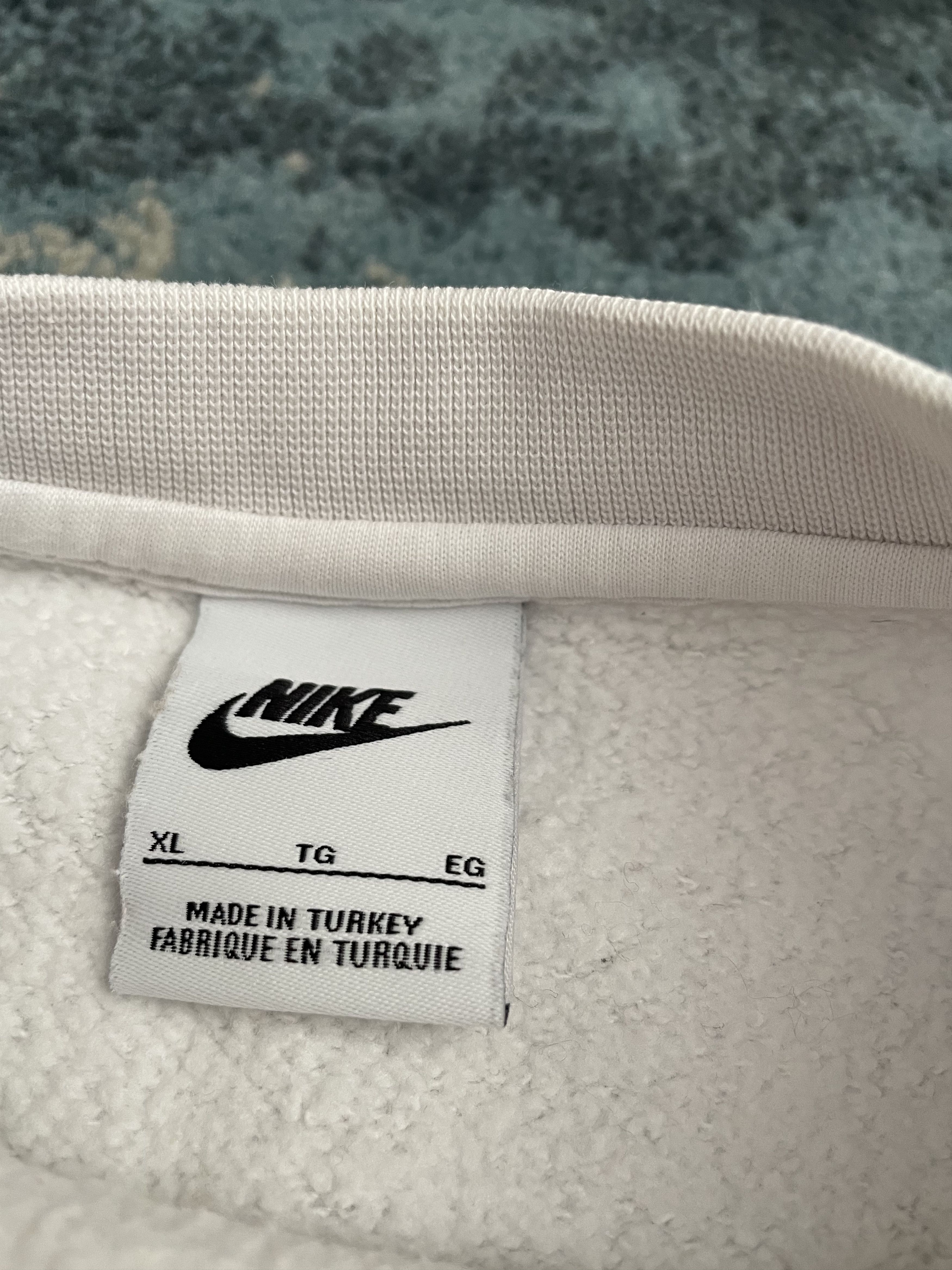 Nike Nike Y2K Vintage Big Logo Sweatshirt X Large Size US XL / EU 56 / 4 - 3 Thumbnail