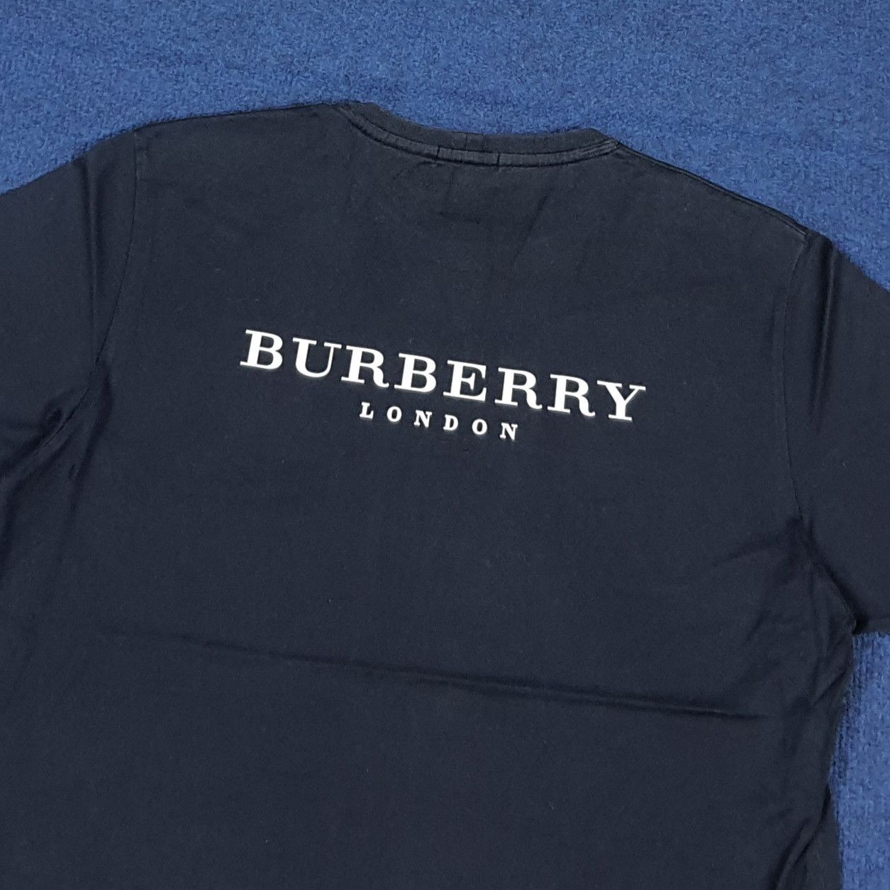 Burberry Vintage Burberry Equestrian Knight Design Tshirt C285N54 Size US M / EU 48-50 / 2 - 2 Thumbnail