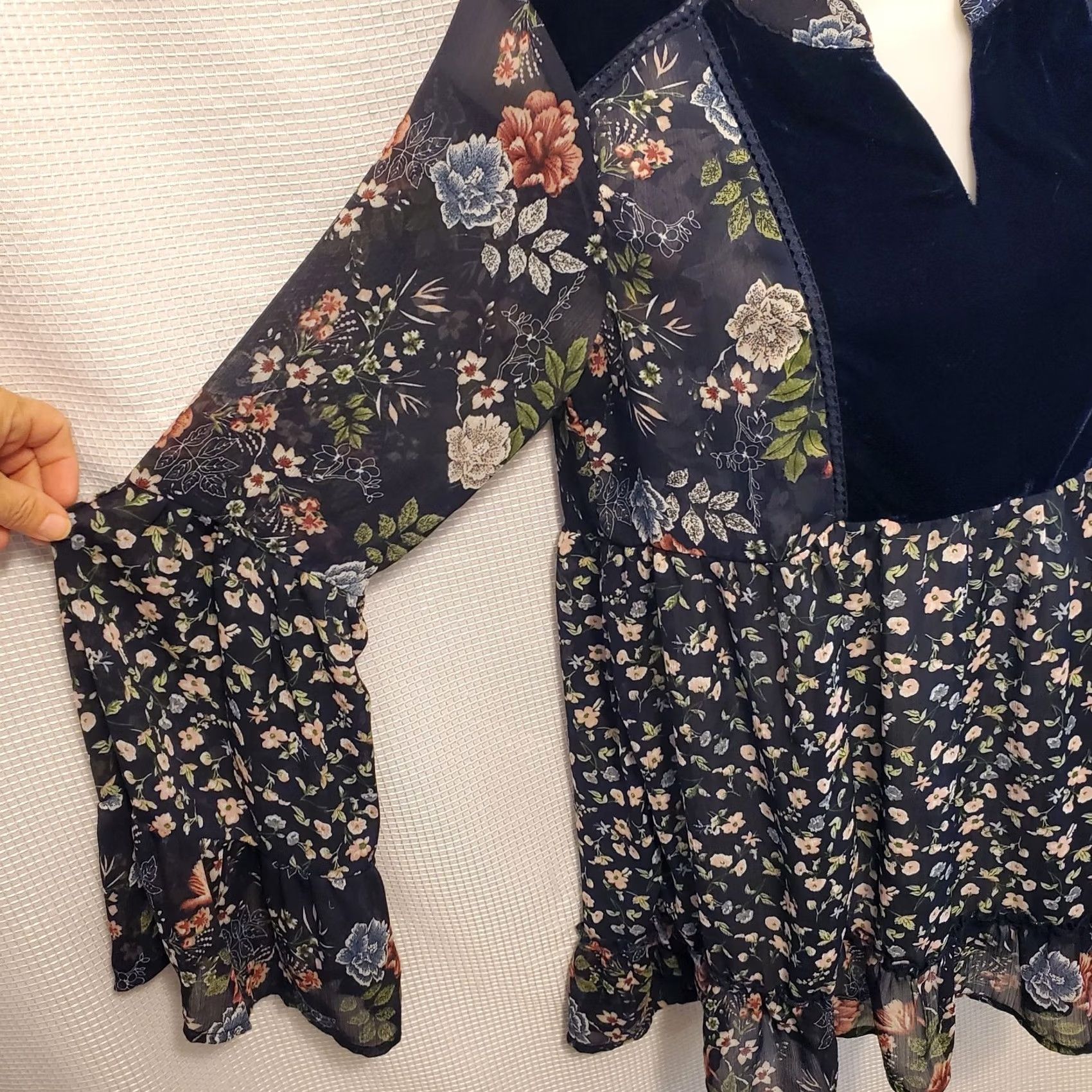 Vintage VINTAGE Whimsy Goth Peasant Ruffle Blouse Womens Small Flare Sleeve Withy Size S / US 4 / IT 40 - 5 Thumbnail