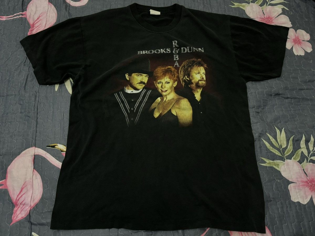 Band Tees × Vintage Vintage REBA , BROOKS & DUNN Tour 1998 Tshirt Size US XL / EU 56 / 4 - 1 Thumbnail