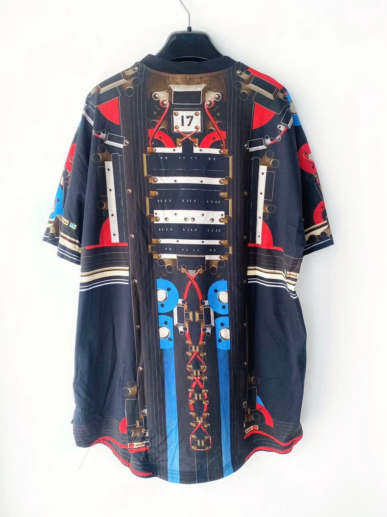 Other Givenchy Radio Digital Printed Short Sleeve T-Shirt Size US M / EU 48-50 / 2 - 3 Thumbnail
