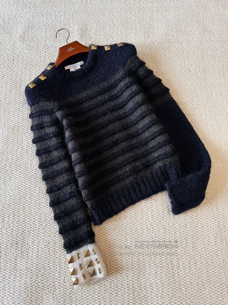 Givenchy Givenchy Star-studded Sweet and Cool Style Crewneck Stripe Size US XS / EU 42 / 0 - 3 Thumbnail