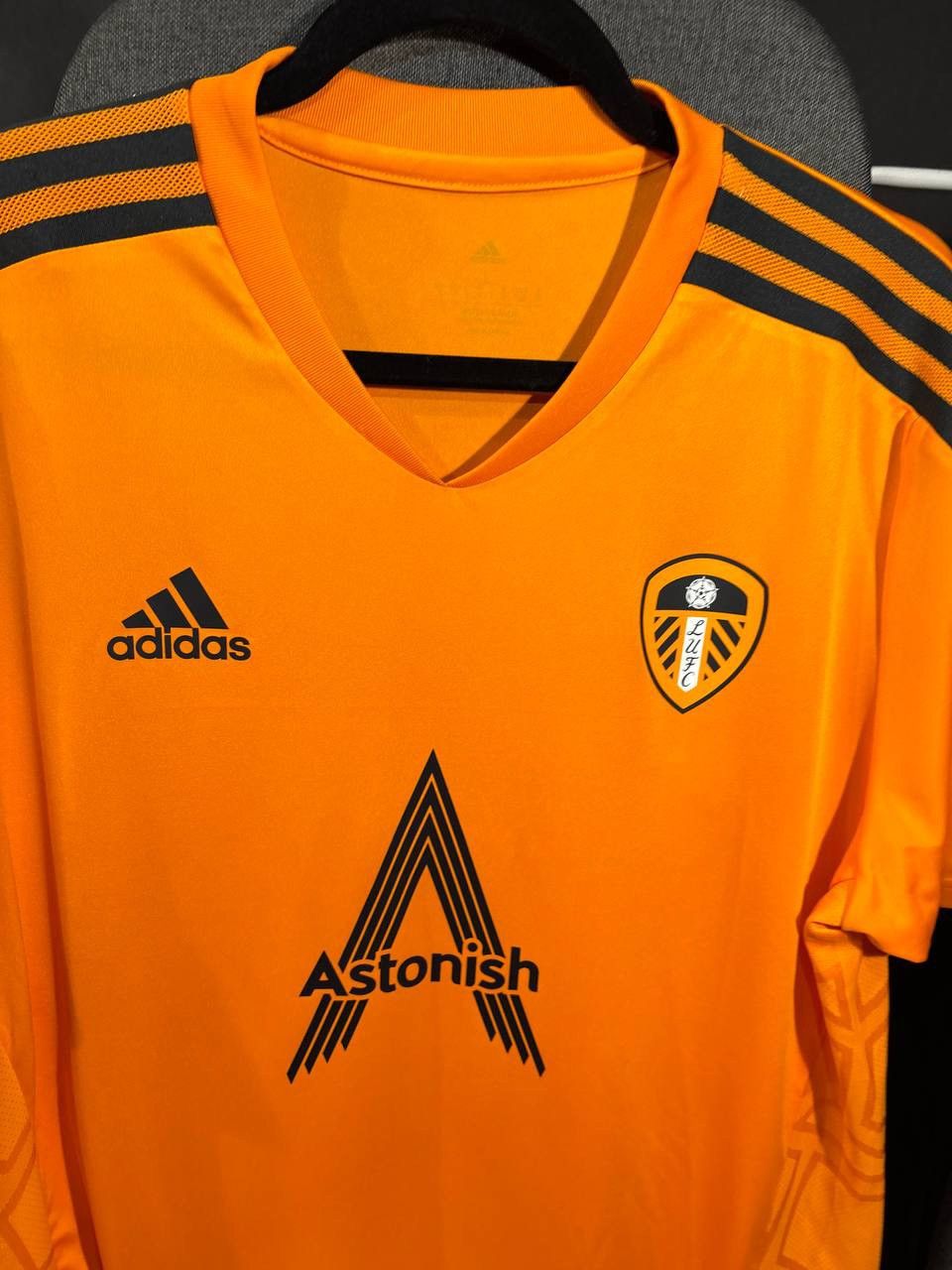 Adidas Adidas Leeds United soccer jersey Size:L Size US L / EU 52-54 / 3 - 3 Thumbnail