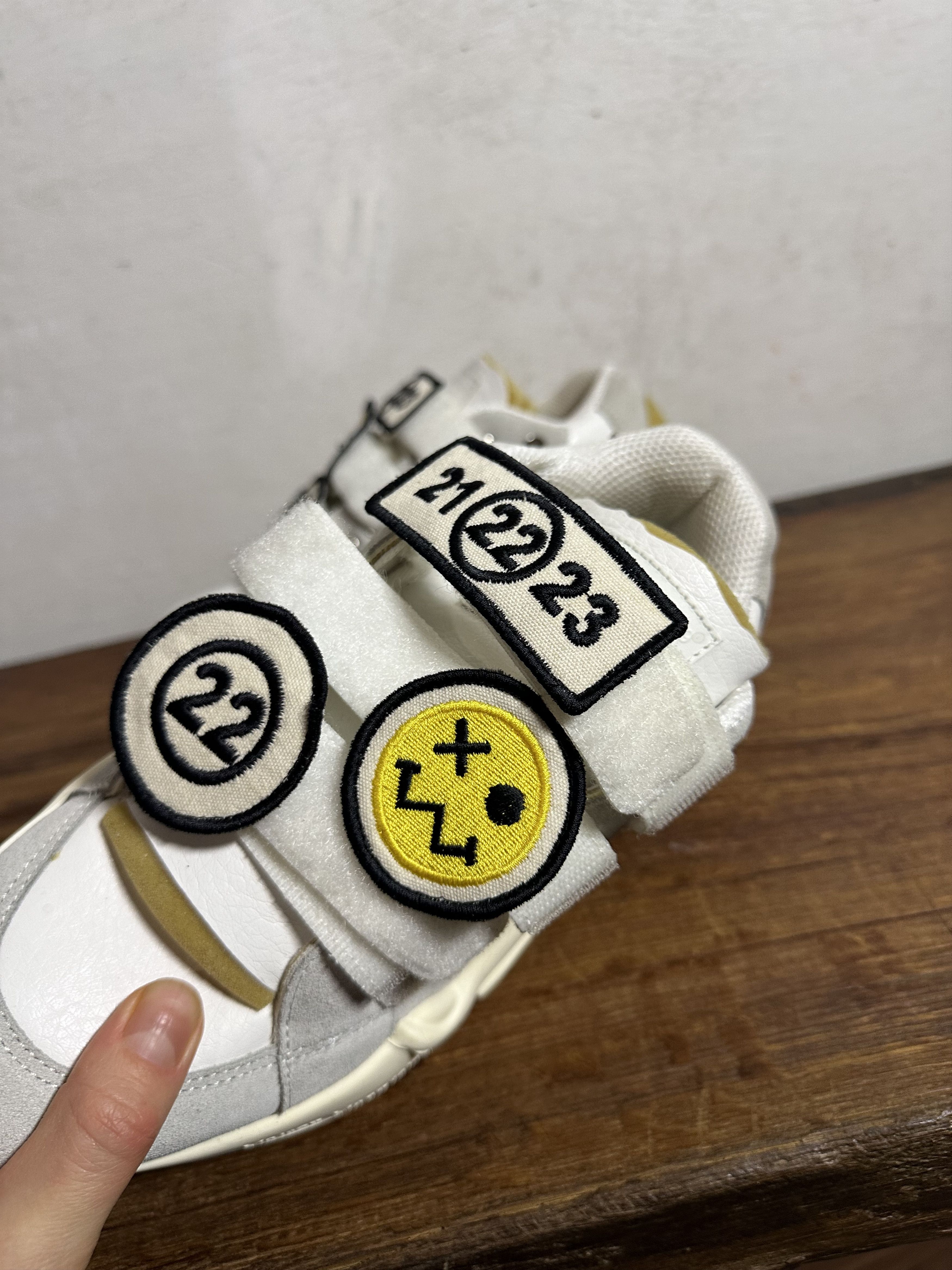 Maison Margiela Maison Margiela New Retro Fit Emoji Sneakers In White Size US 7 / EU 40 - 6 Thumbnail
