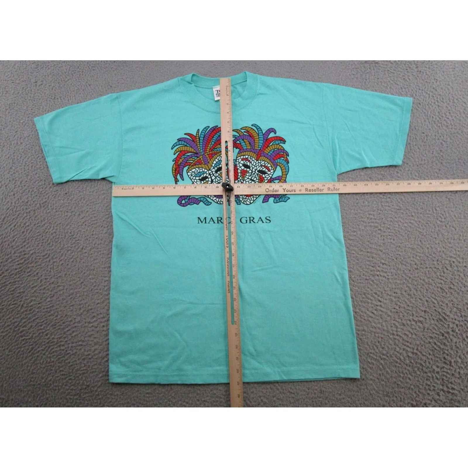Vintage Vintage 90s Mardi Gras Comedy Mask Graphic Tee T-Shirt Mens Size M USA Made Size US M / EU 48-50 / 2 - 5 Thumbnail