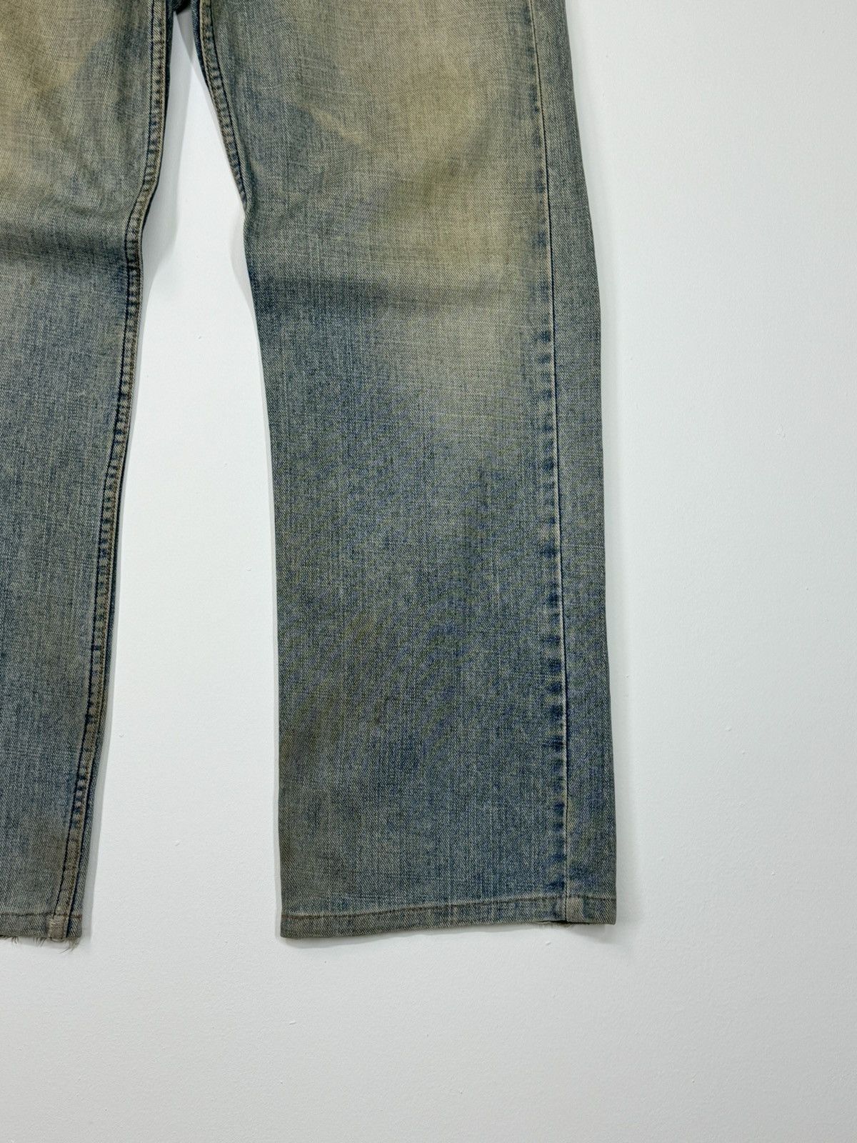 Le Grande Bleu (L.G.B.) × Levi's VINTAGE LEVIS 534 MUD WASH DISTRESSED JEANS Size US 30 / EU 46 - 5 Thumbnail
