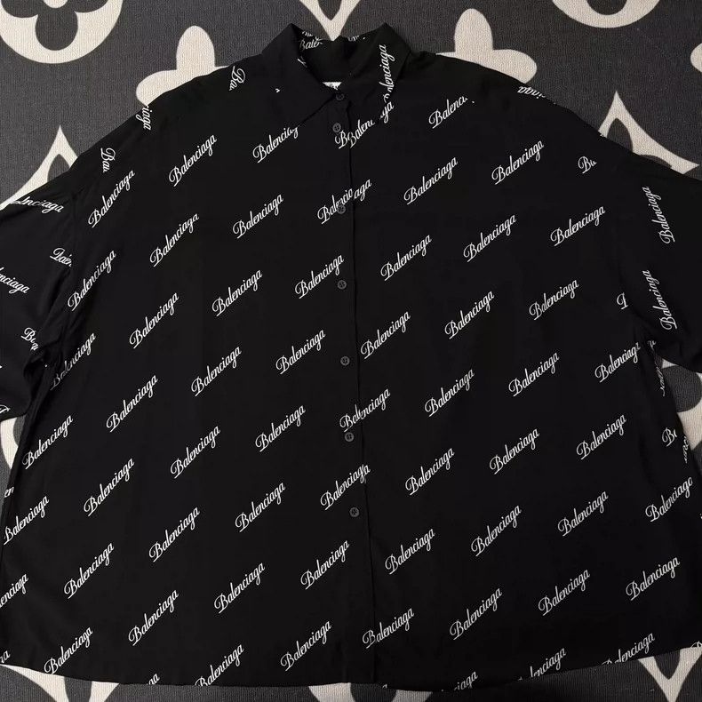 Balenciaga Balenciaga size 34 Black and white full printed short slee Size XS / US 0-2 / IT 36-38 - 1 Thumbnail