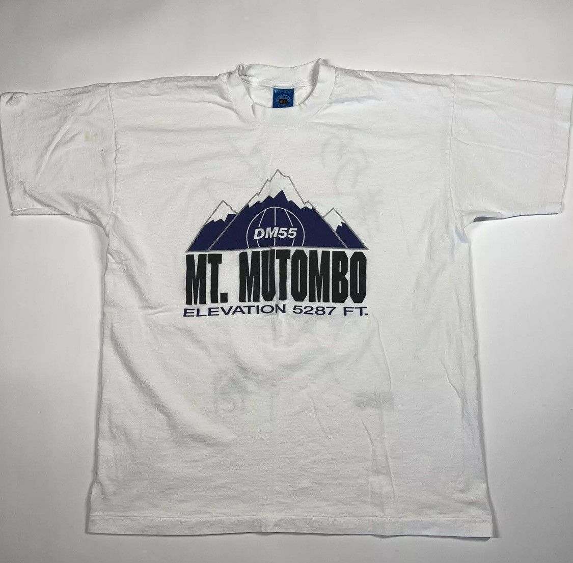 Fruit Of The Loom DIKEMBE MOTOMBO SINGLE STITCH 90s vintage autograph tee Size US XL / EU 56 / 4 - 2 Thumbnail