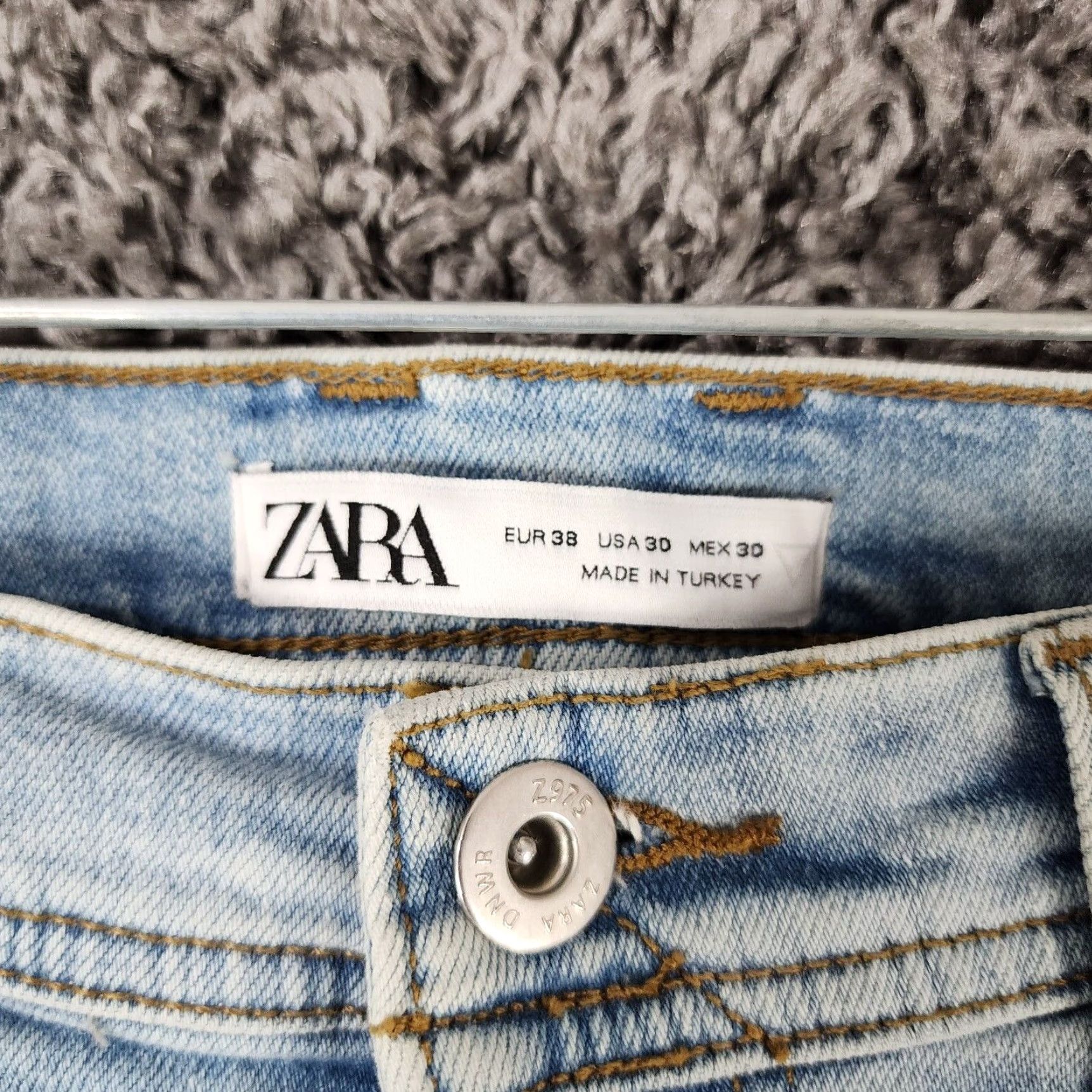 Zara VINTAGE Zara Distressed Light Blue Straight Jeans Womens Size 30 Size 30" / US 8 / IT 44 - 5 Thumbnail