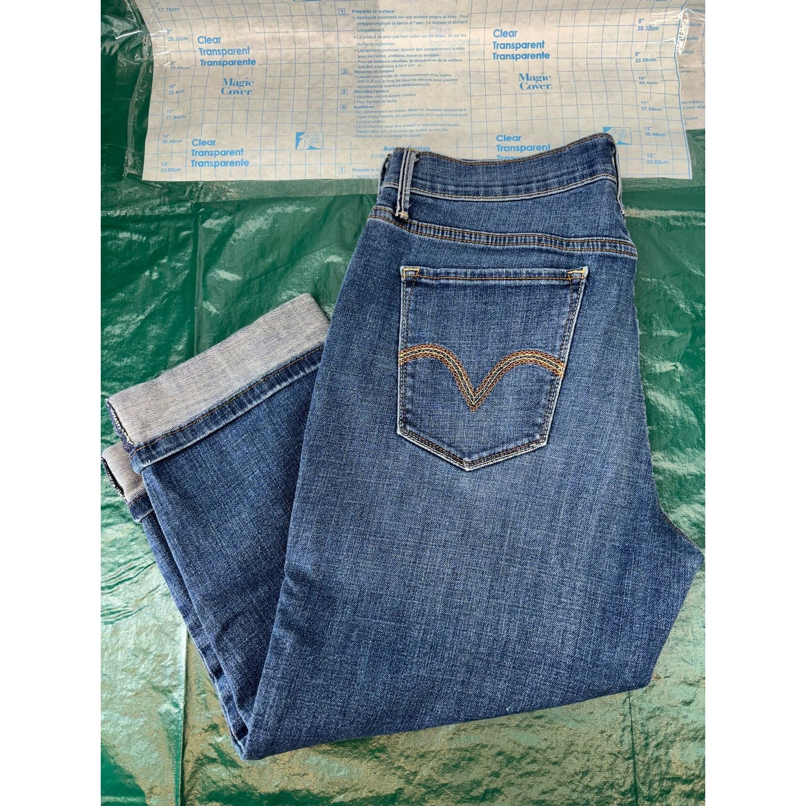 Levi's Levi 515 Size 8 Denim Jean Cuffed Capri Women’s Medium Wash Size 30" / US 8 / IT 44 - 8 Thumbnail