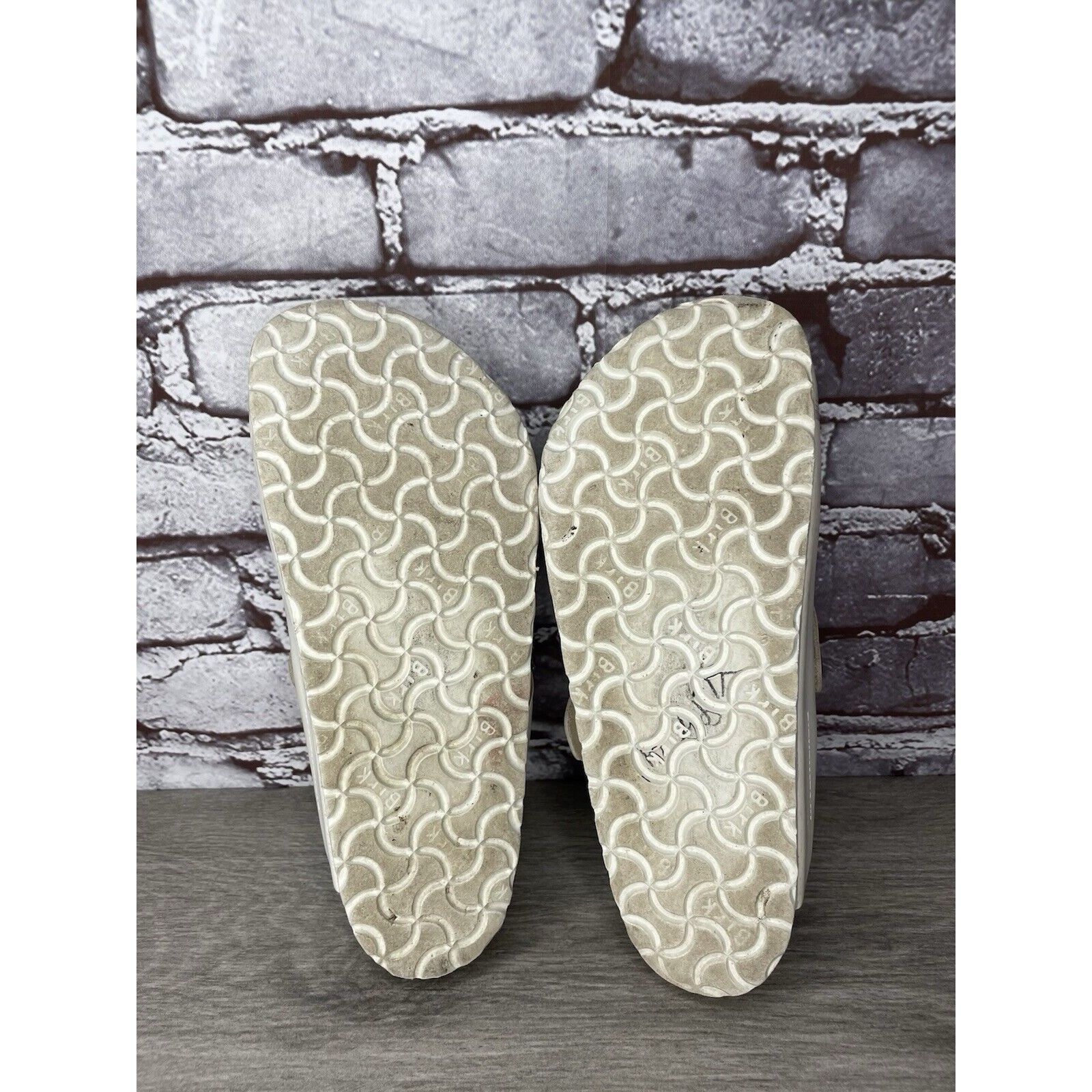 Birkenstock Birkenstock Boston White Leather Strap Slides Clogs Shoes Wo Size US 6.5 / IT 36.5 - 14 Thumbnail