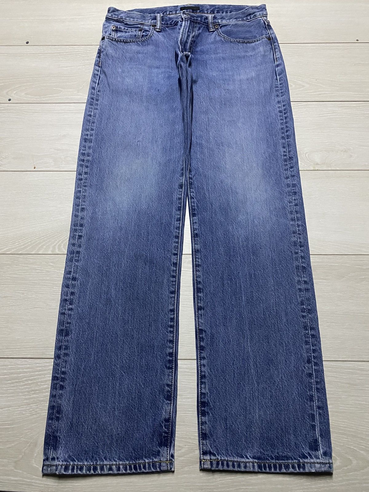 Uniqlo Vintage Japanese Brand Uniqlo Blue Wash Straight loose Jeans Size US 33 - 1 Thumbnail