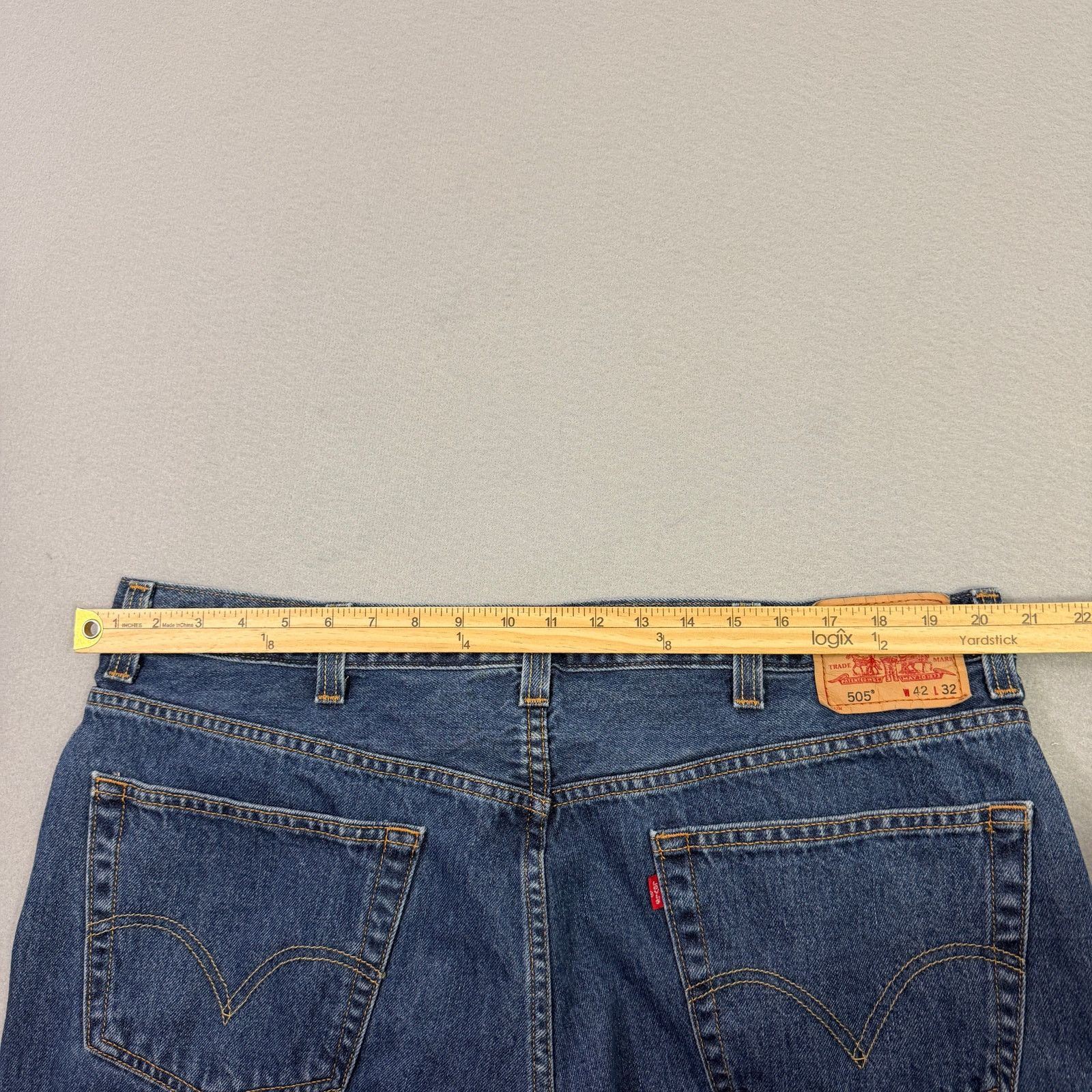 Levi's Vintage Levis 505 Jeans Men's 42x32 Blue Denim Regular Fit Size US 42 / EU 58 - 8 Thumbnail