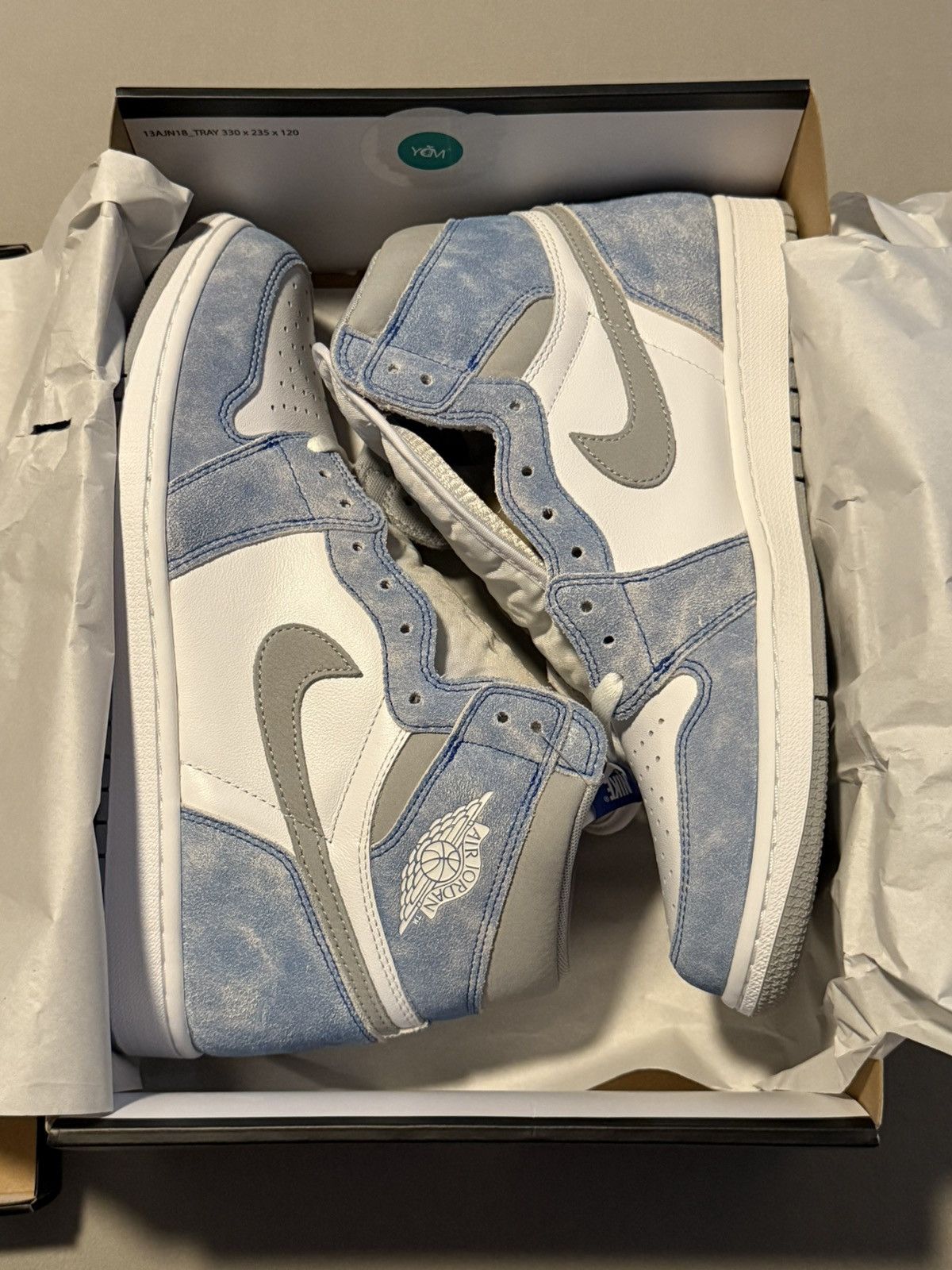 Jordan Brand Nike Air Jordan 1 Retro High OG Hyper Royal Smoke 2021 DS Size US 11 / EU 44 - 10 Thumbnail