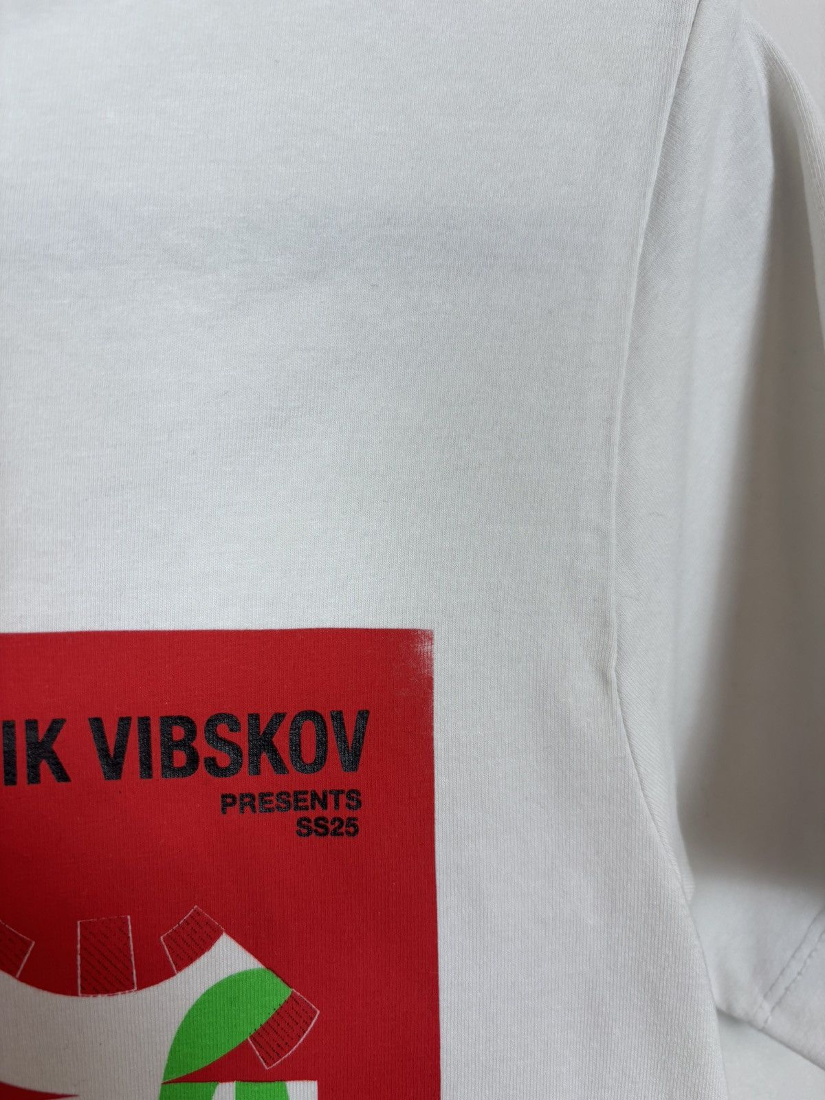 Henrik Vibskov Henrik Vibskov The Orchestra NWT Men’s Big Logo White Tee Size US S / EU 44-46 / 1 - 10 Thumbnail