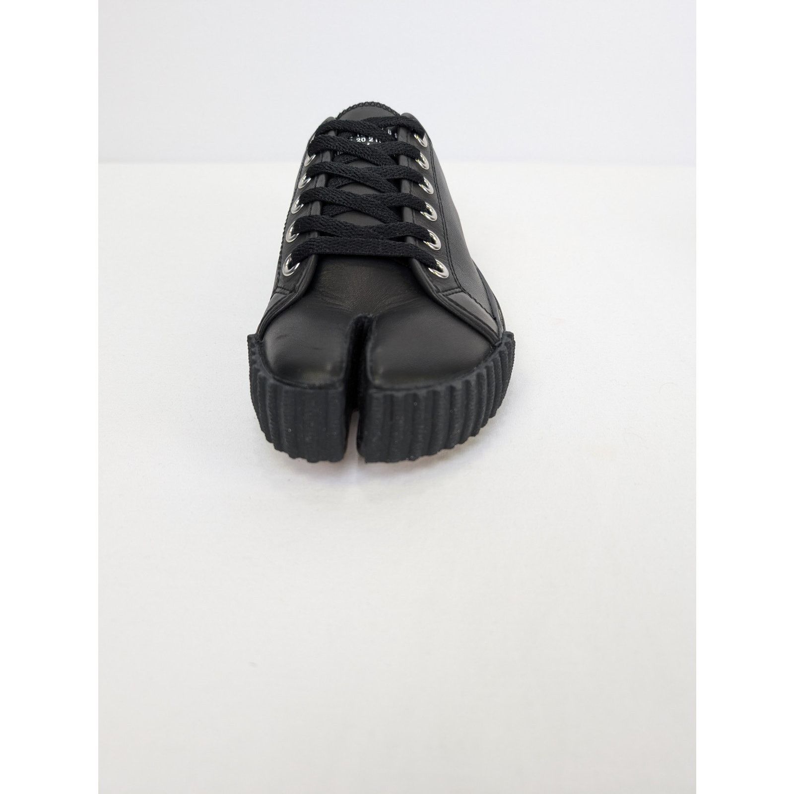 Maison Margiela o1rshd1 Q:2 / Tabi Low-top sneakers in Black/Beige Size US 11 / EU 44 - 13 Thumbnail