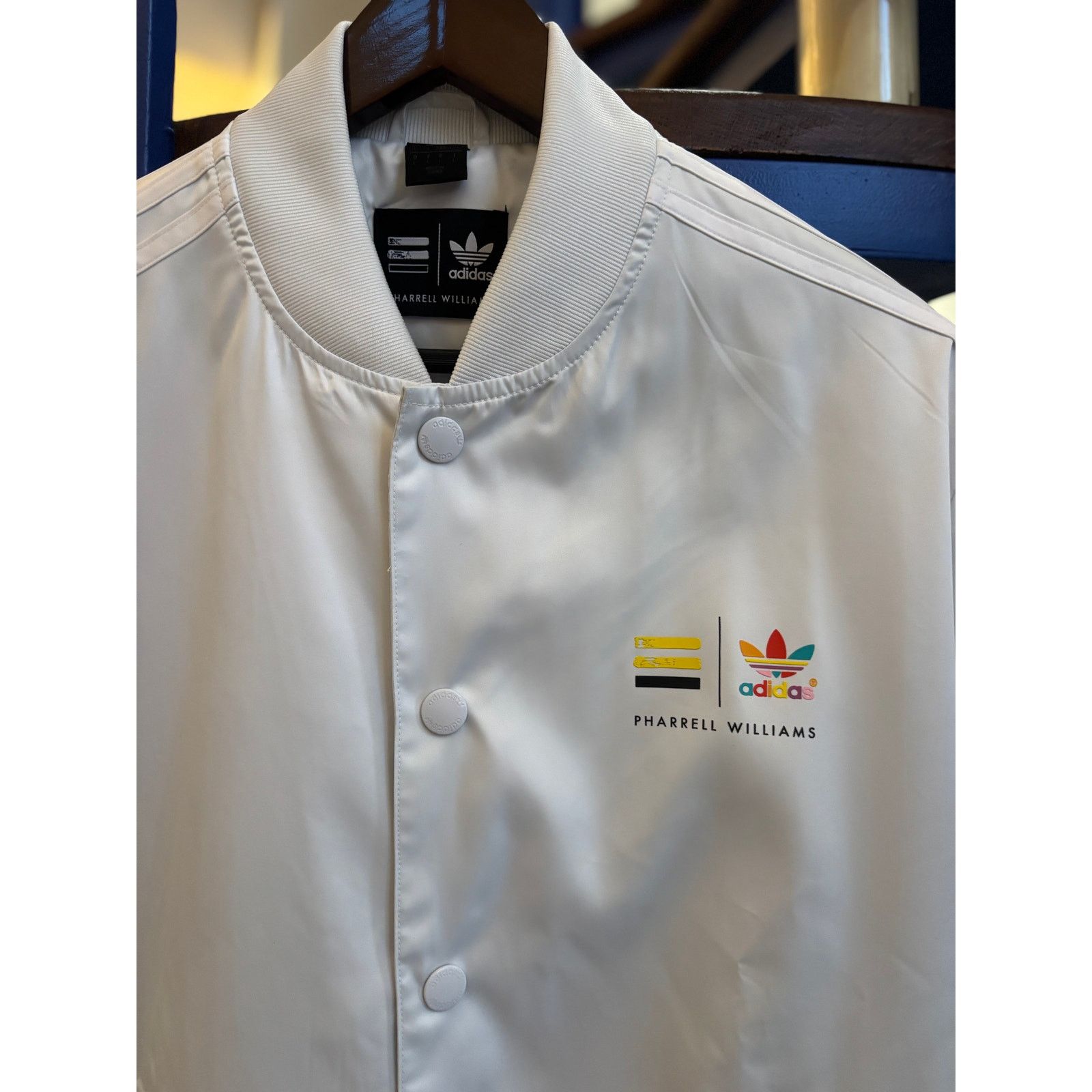 Adidas Adidas x Pharrell Williams White Snap Button Jacket Size L Size US L / EU 52-54 / 3 - 3 Thumbnail