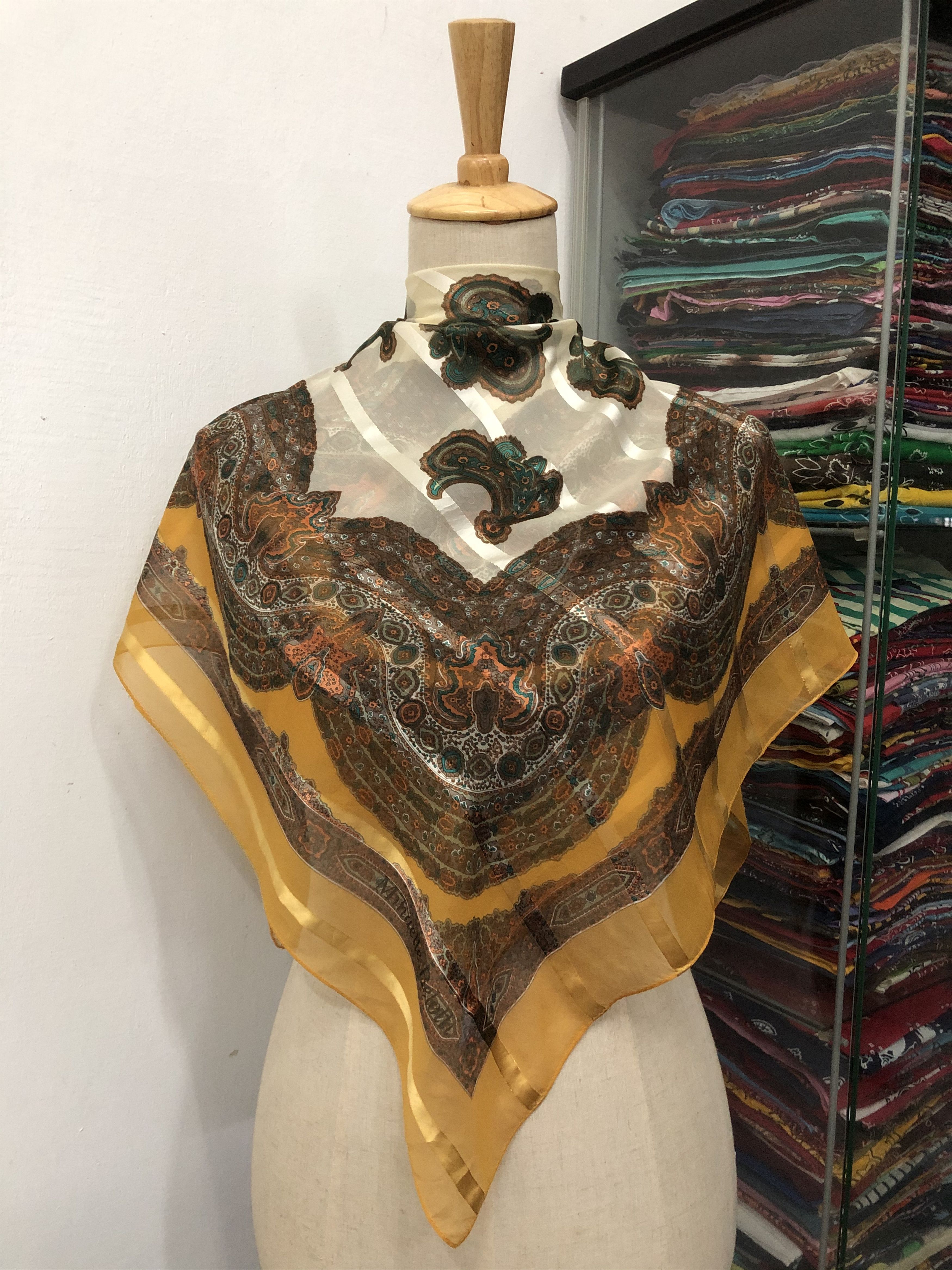 Vintage Vintage Mihaelle Belotti Silk Scarf Size ONE SIZE - 1 Thumbnail