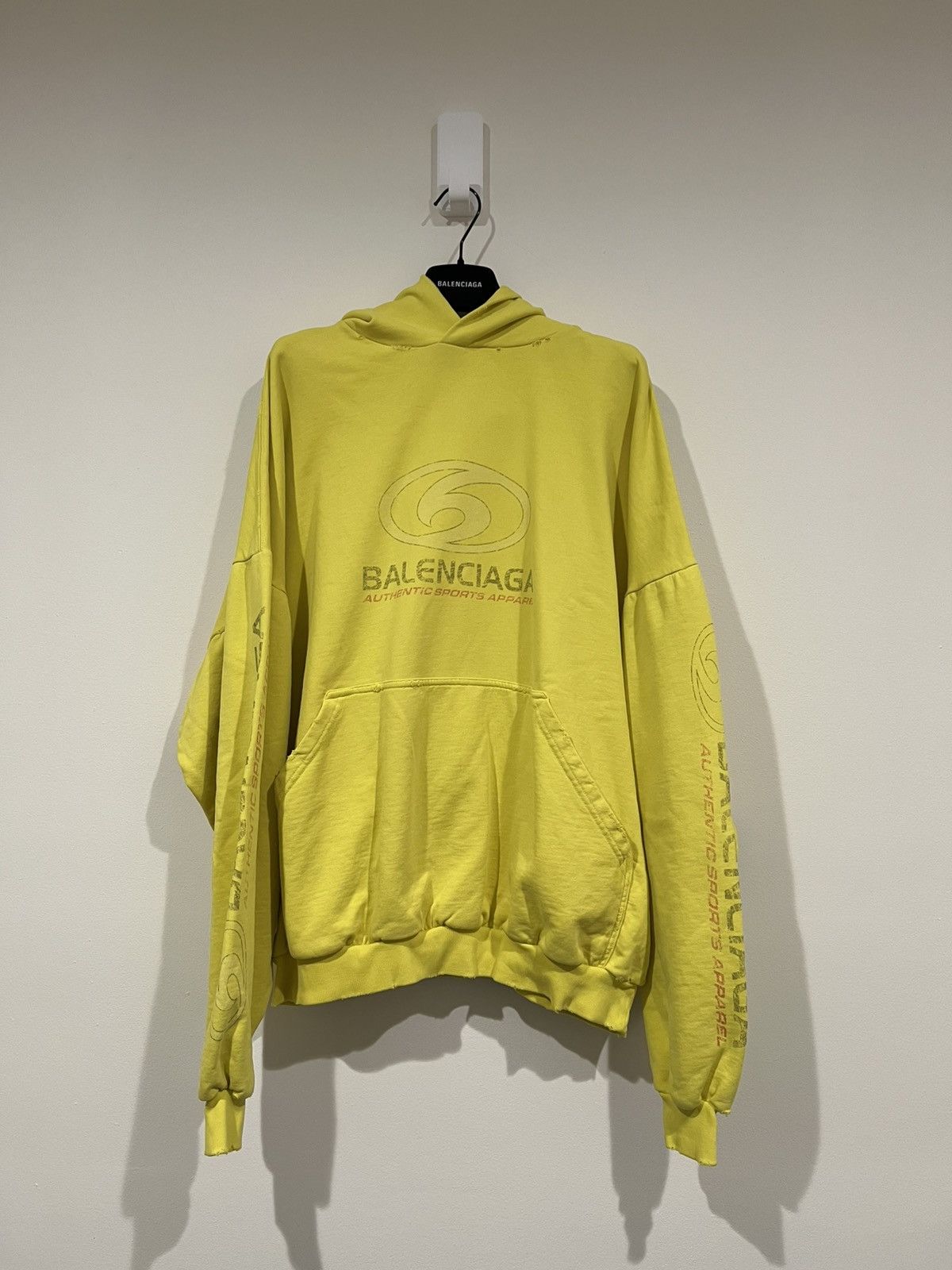 SP24 Surfer Logo Distressed Hoodie (1)