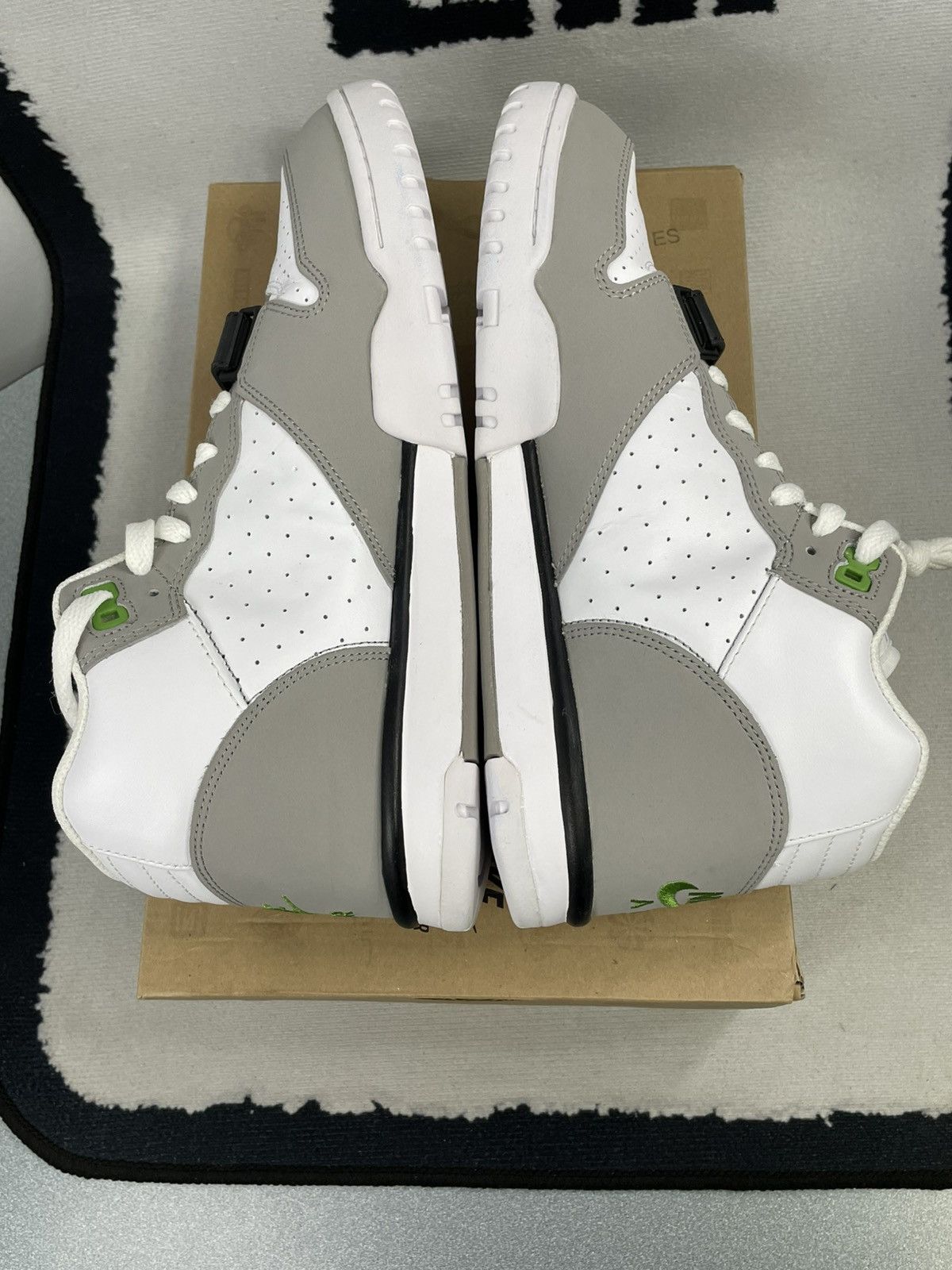 Nike Nike Air Trainer 1 Mid Premium Chlorophyll 2008 Men Size 10 Size US 10 / EU 43 - 15 Thumbnail