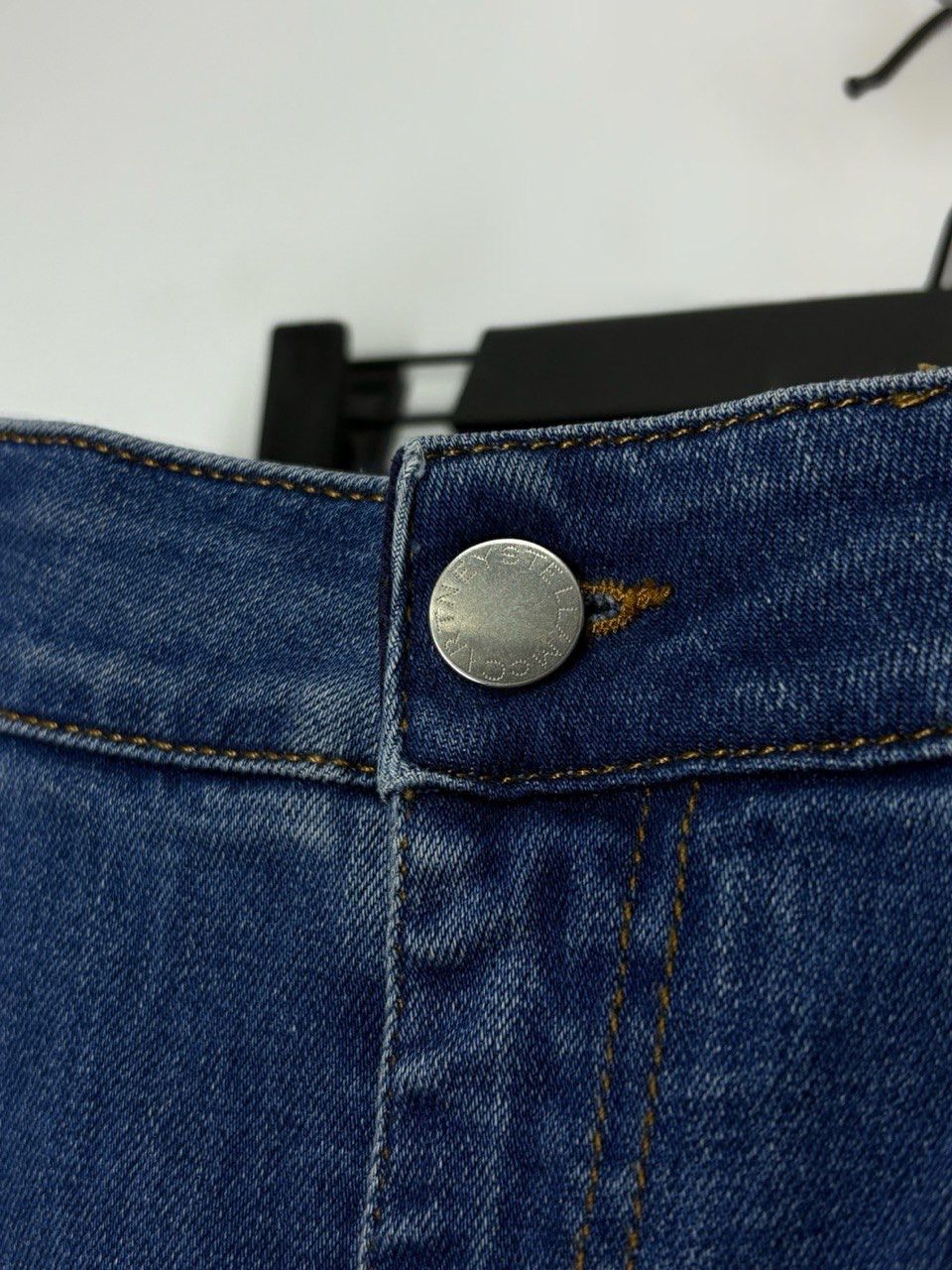 Stella McCartney Stella McCartney Rhinestones Floral Mid Rise Straight Jeans Size 28" / US 6 / IT 42 - 10 Thumbnail