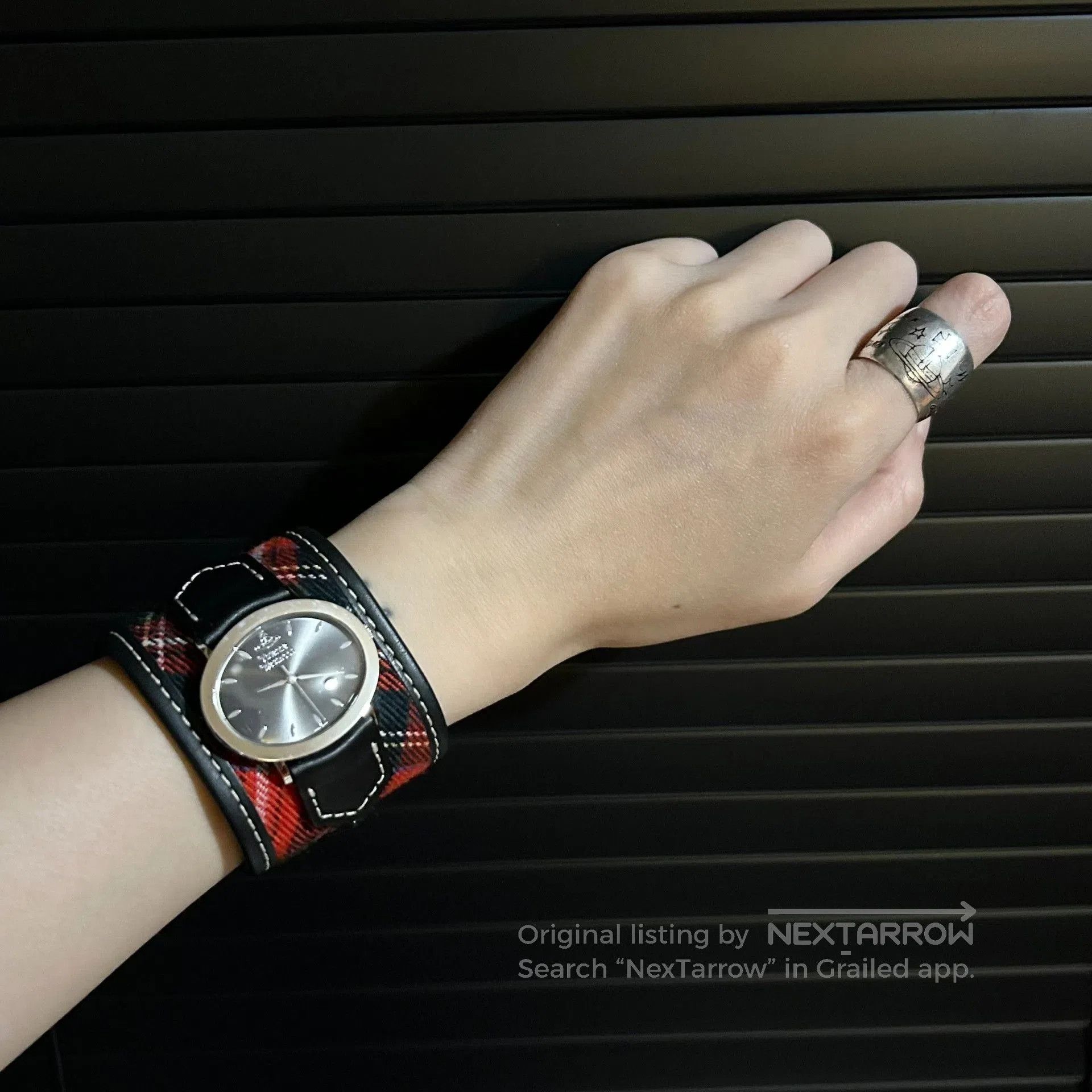 Vivienne Westwood Vivienne Westwood Vintage Saturn Red Black Check Watch. Size ONE SIZE - 2 Thumbnail