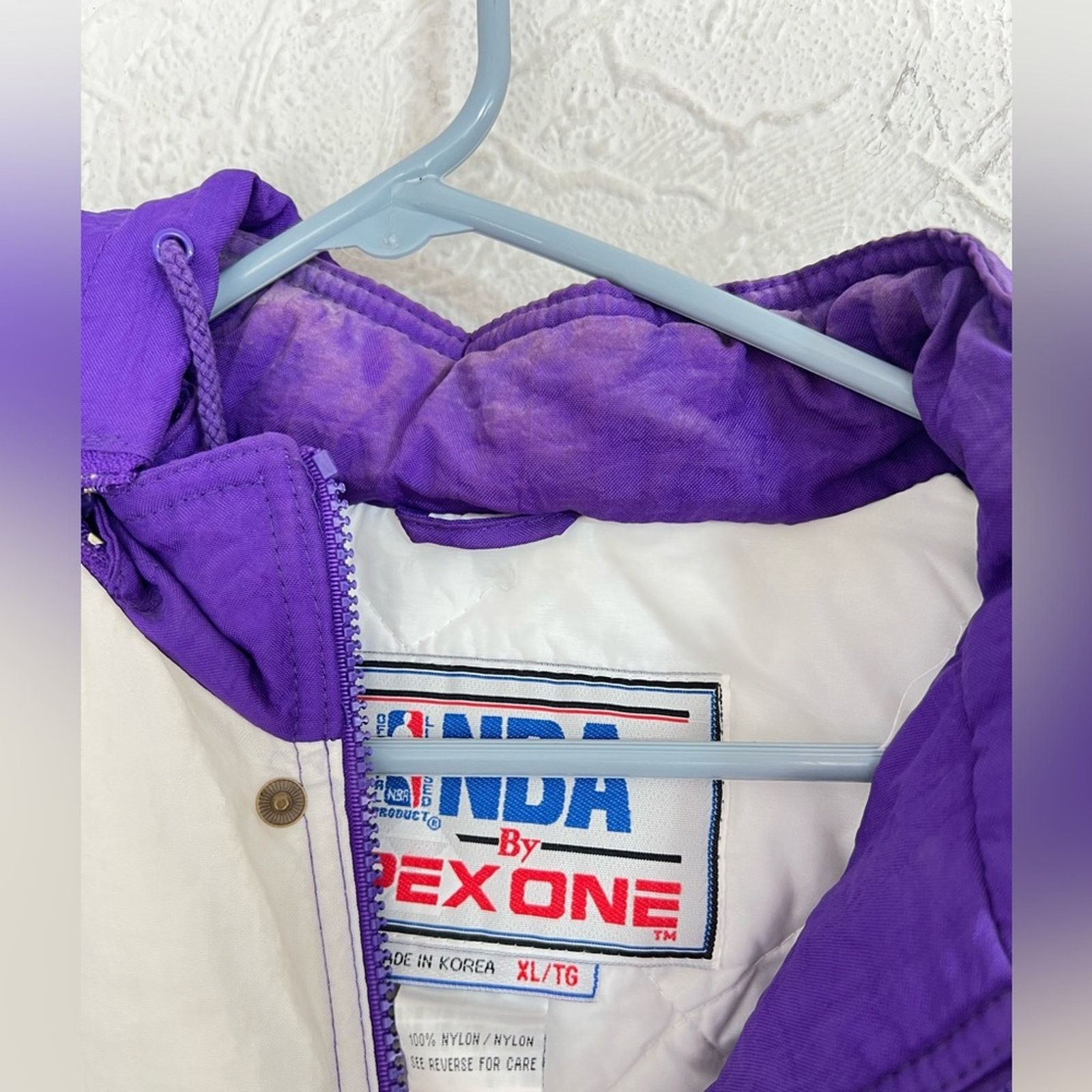 Apex One Vintage 90s Phoenix Suns Puffer Jacket Apex One SIGNED NICE Size US XL / EU 56 / 4 - 12 Thumbnail